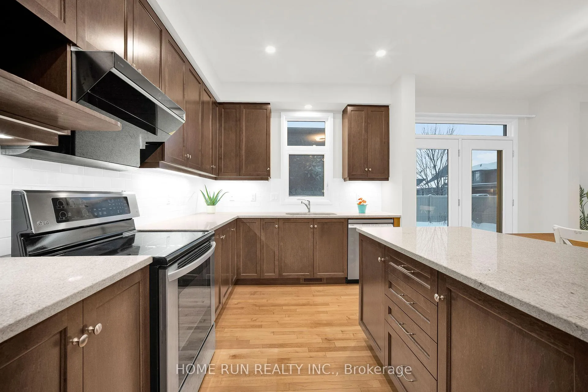 Photo 18 of 100 Lochhouse Walk, Ottawa, Barrhaven - Stonebridge — HOMEH