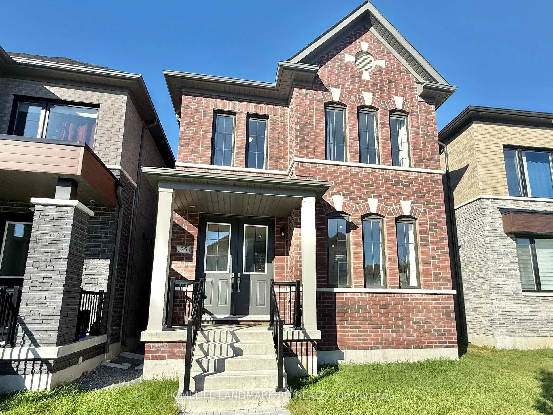 Front of 25 John Rolph Street