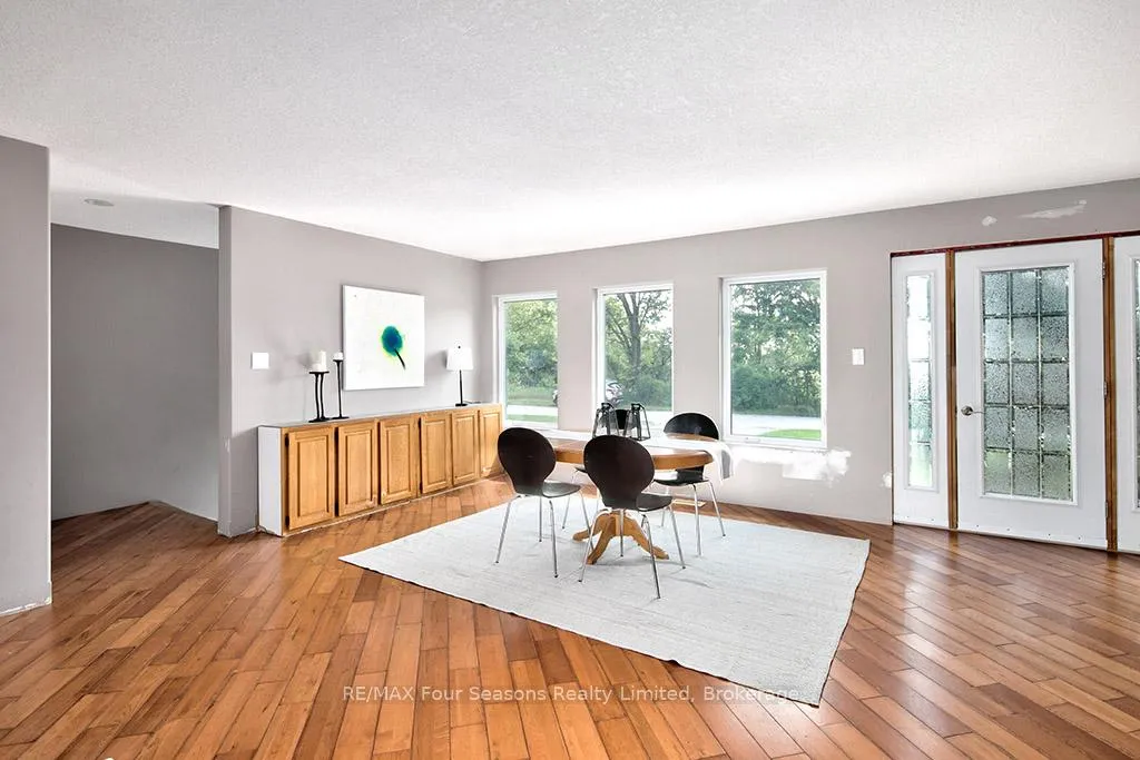 Photo 2 of 98 George Street, Clearview, Creemore — HOMEH