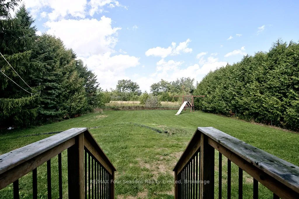 Photo 25 of 98 George Street, Clearview, Creemore — HOMEH