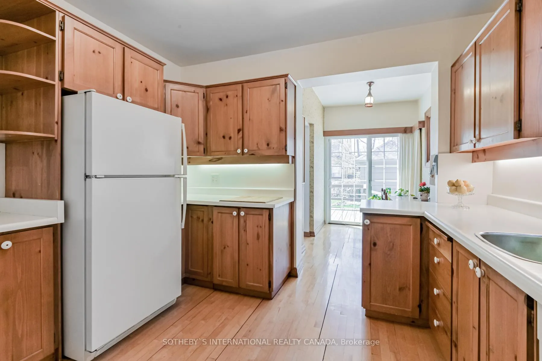 Photo 8 of 126 Highbourne Road, Toronto, Yonge-Eglinton — HOMEH