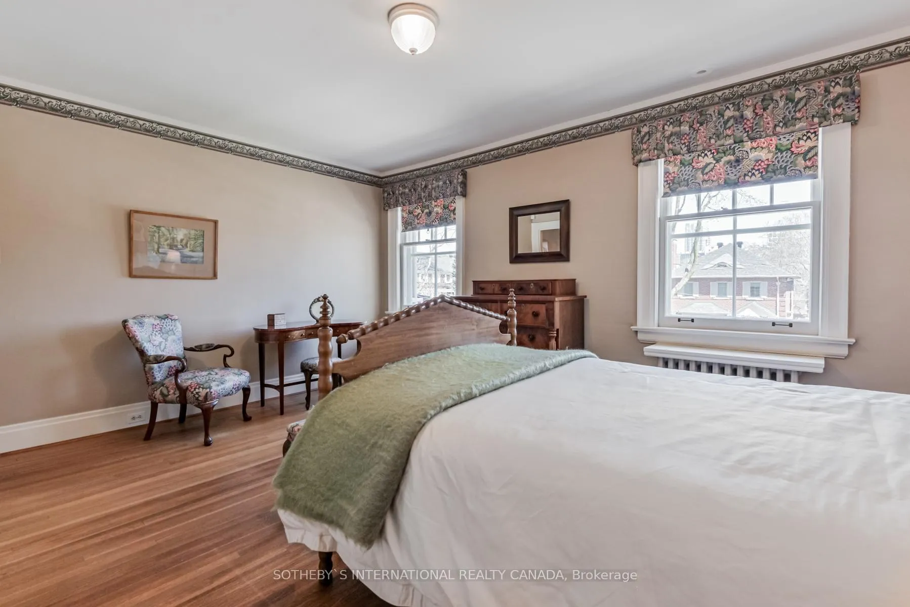 Photo 22 of 126 Highbourne Road, Toronto, Yonge-Eglinton — HOMEH