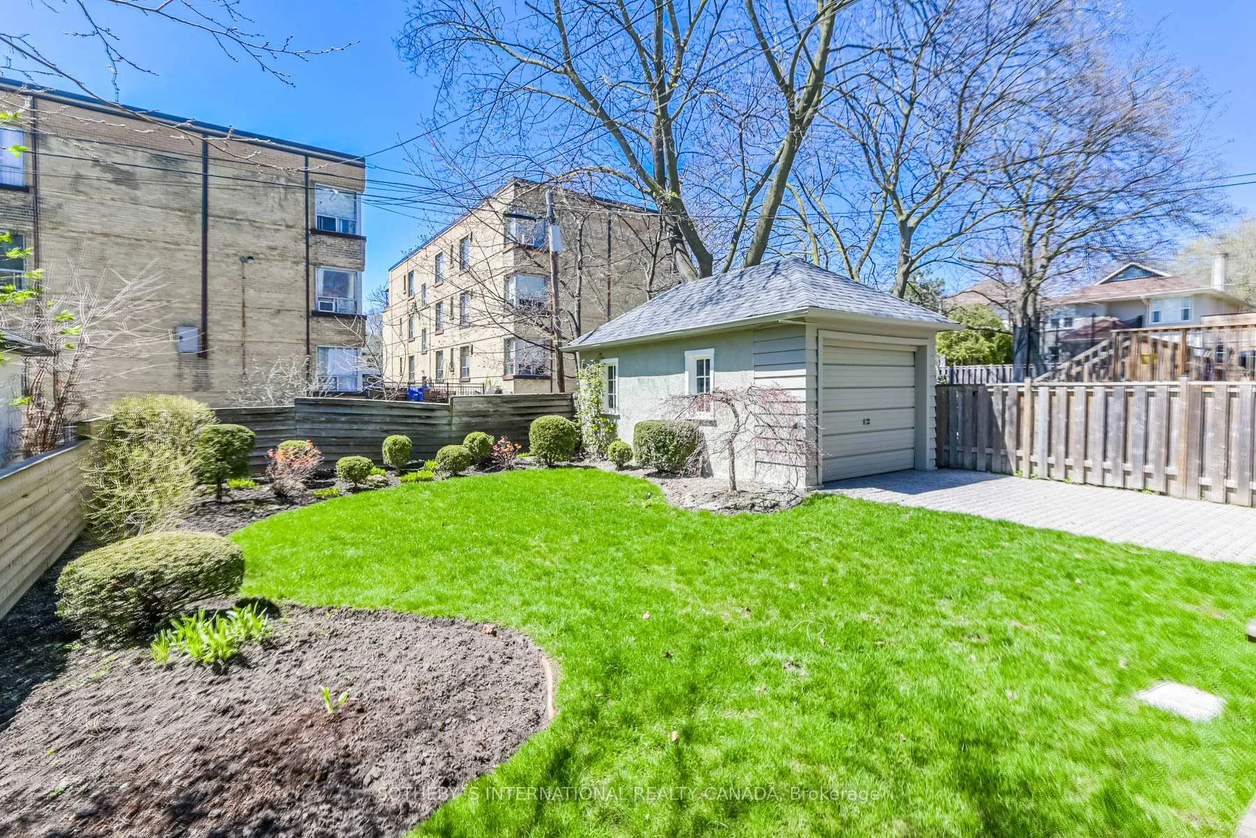 Photo 37 of 126 Highbourne Road, Toronto, Yonge-Eglinton — HOMEH