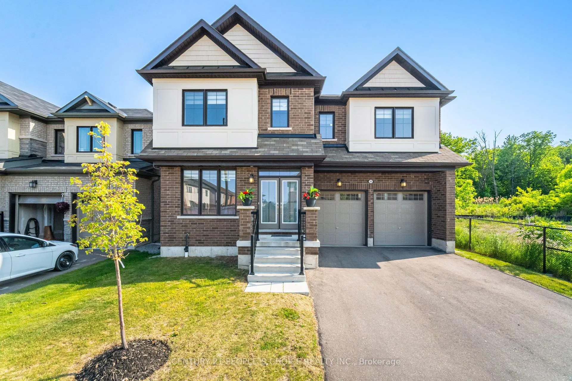 Front of 109 Cactus Crescent