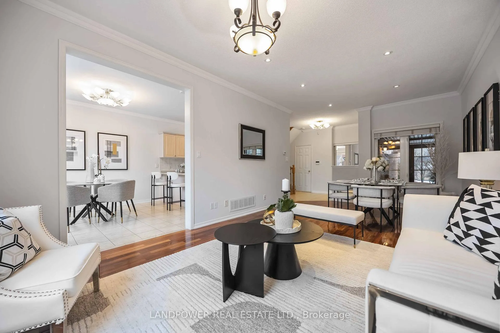 Photo 15 of 45 Oxfordshire Street, Markham, Berczy — HOMEH