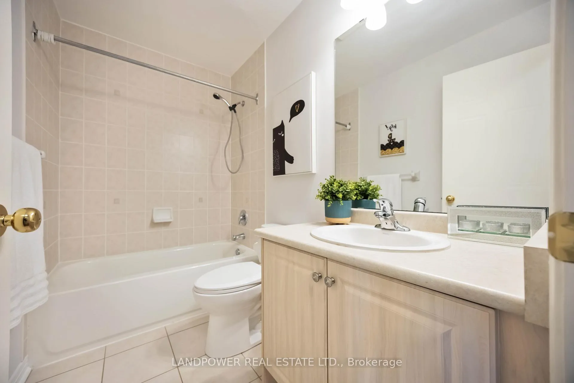 Photo 26 of 45 Oxfordshire Street, Markham, Berczy — HOMEH