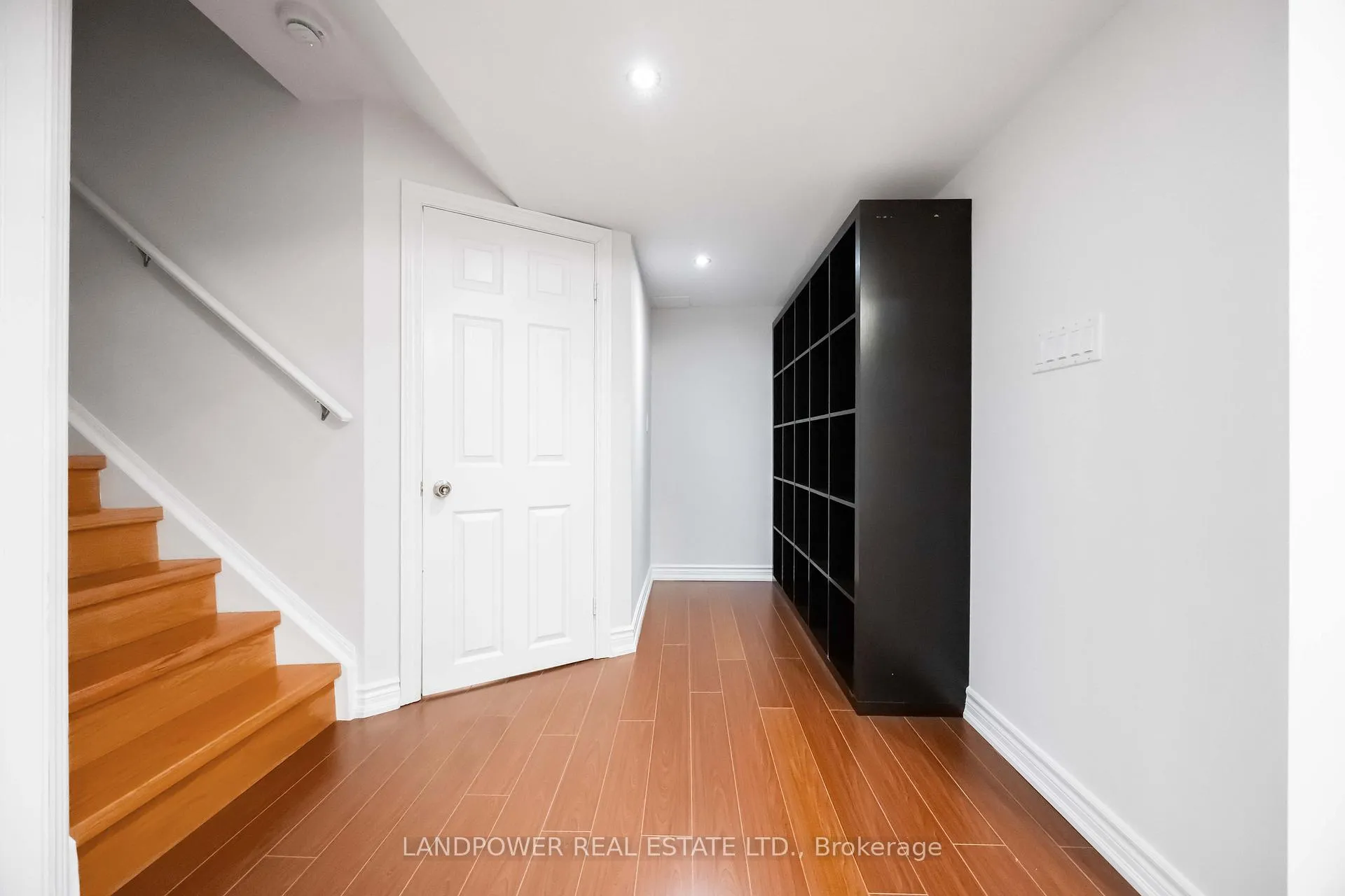 Photo 40 of 45 Oxfordshire Street, Markham, Berczy — HOMEH