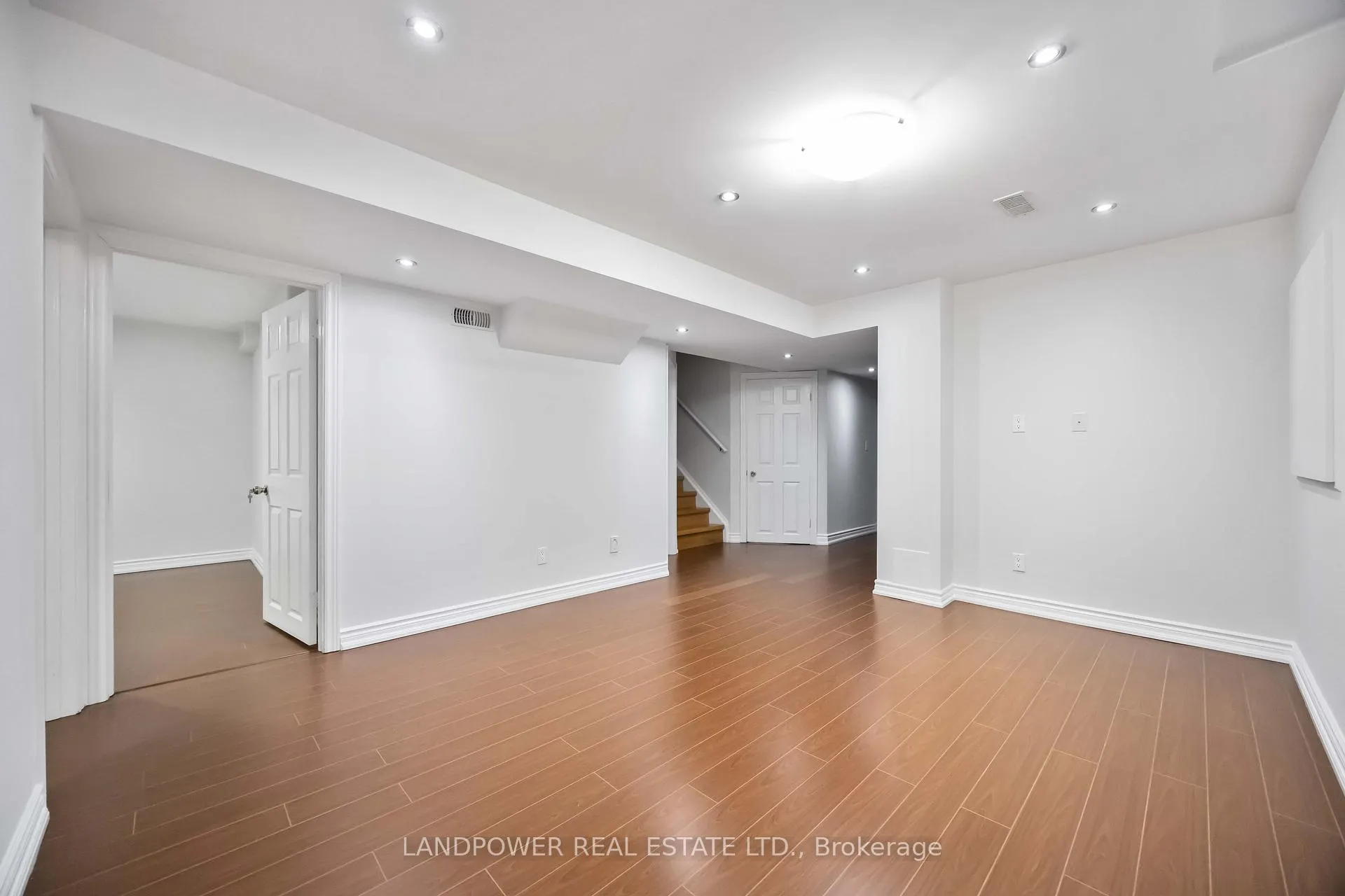 Photo 41 of 45 Oxfordshire Street, Markham, Berczy — HOMEH