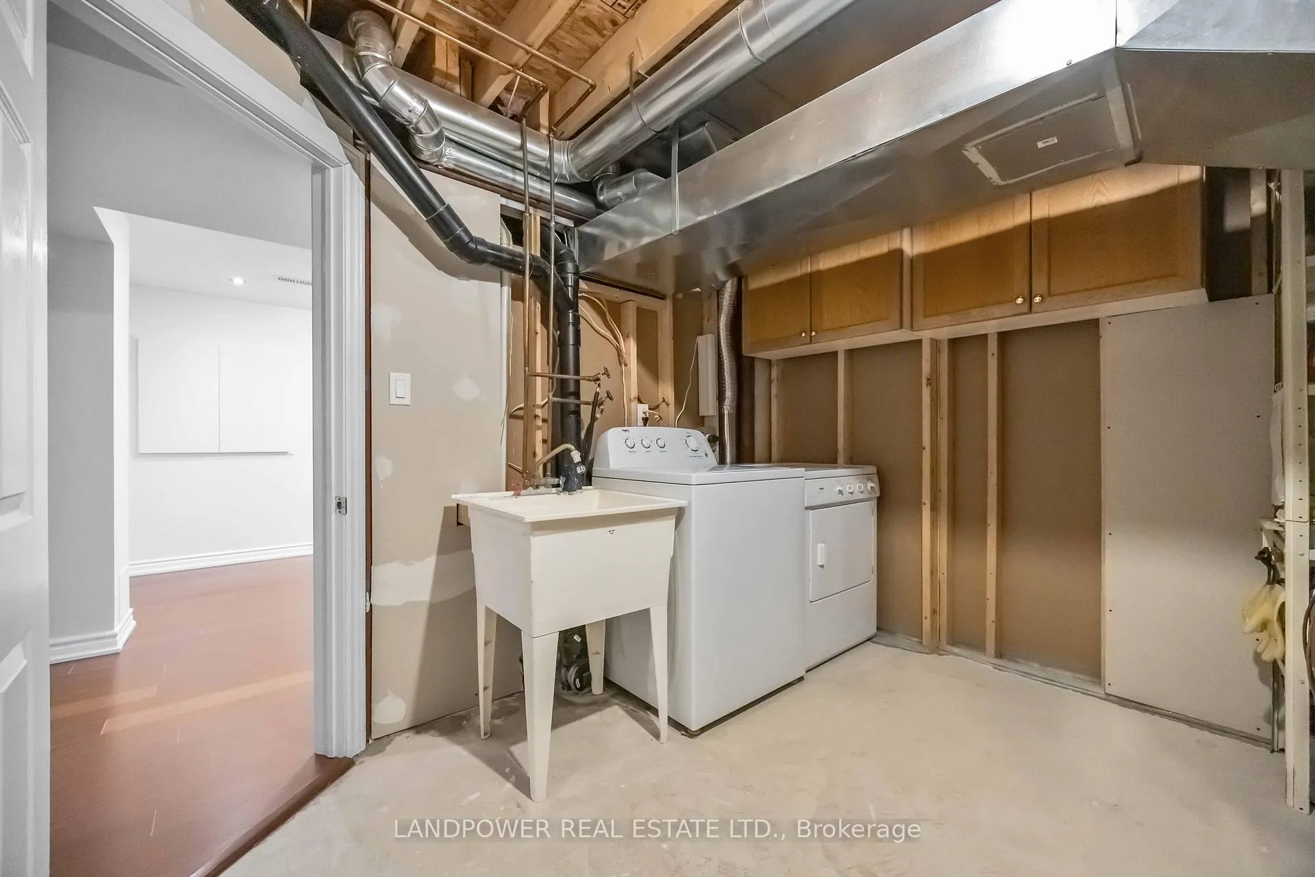 Photo 46 of 45 Oxfordshire Street, Markham, Berczy — HOMEH