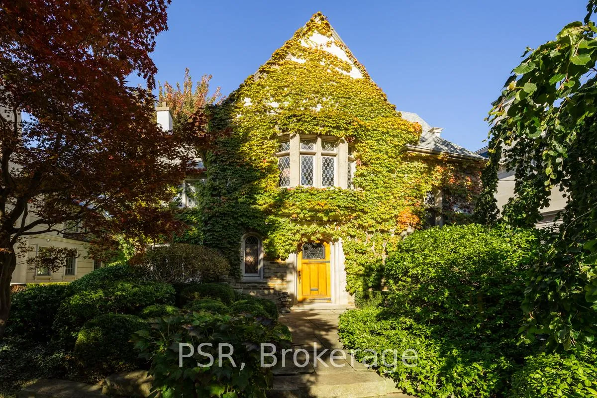 Photo 1 of 13 Old Forest Hill Road, Toronto, Forest Hill South — HOMEH