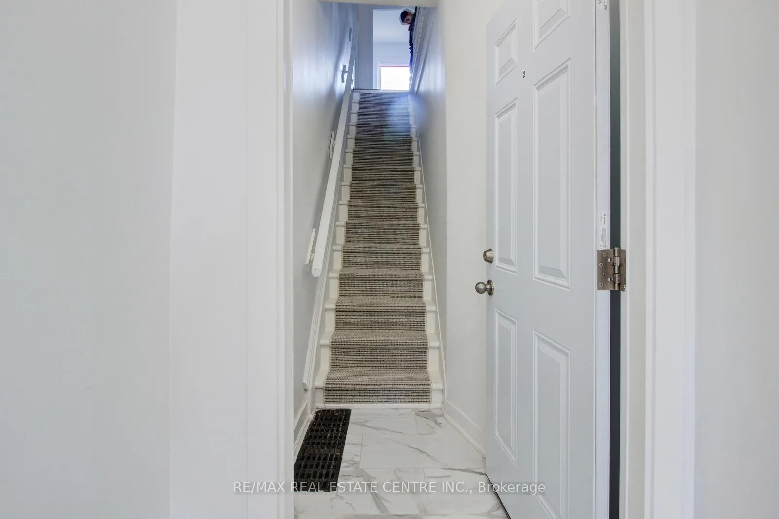 Photo 6 of 49 Wentworth #Upper Street, Hamilton, Butler — HOMEH