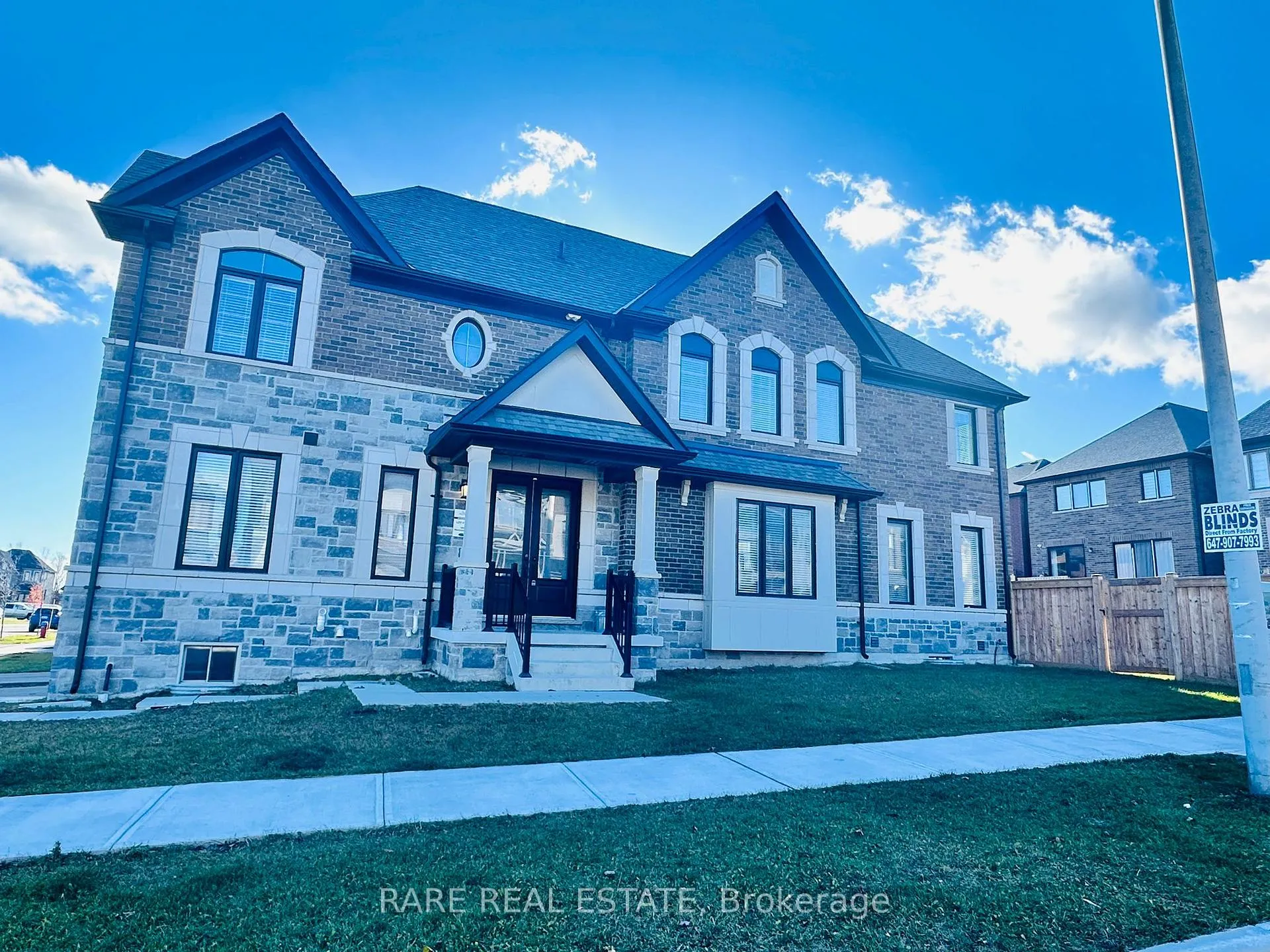 Front of 1493 Blackmore Street E