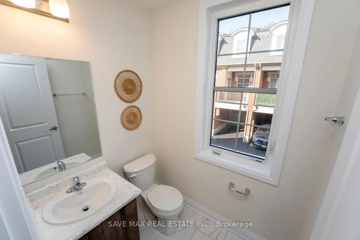 Photo 17 of 13 Kennisis Way, Vaughan, Maple — HOMEH