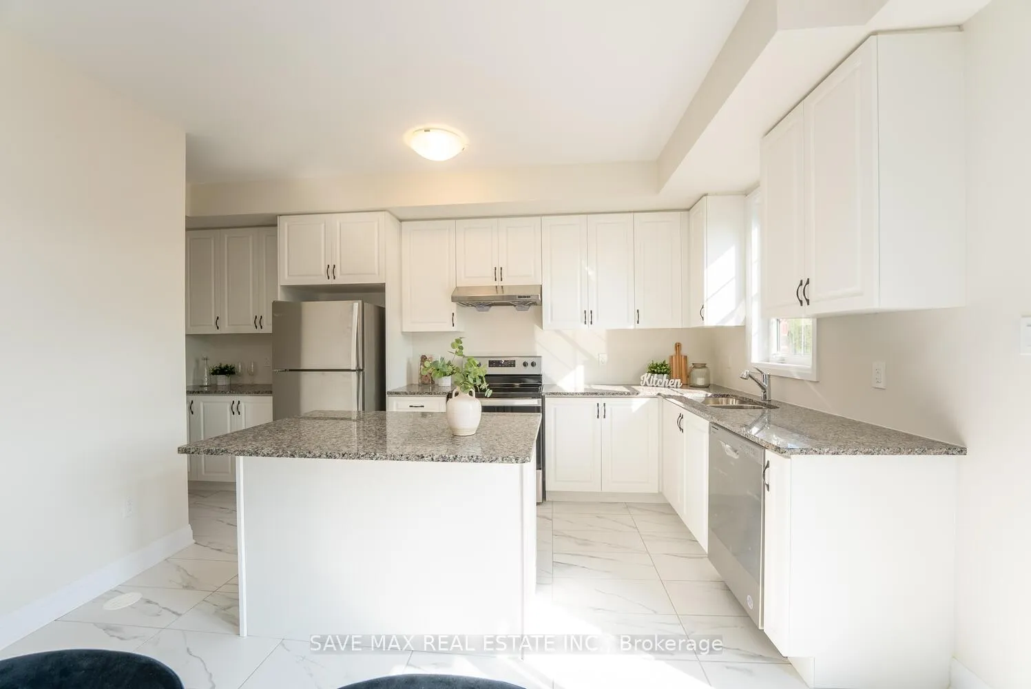 Photo 22 of 13 Kennisis Way, Vaughan, Maple — HOMEH