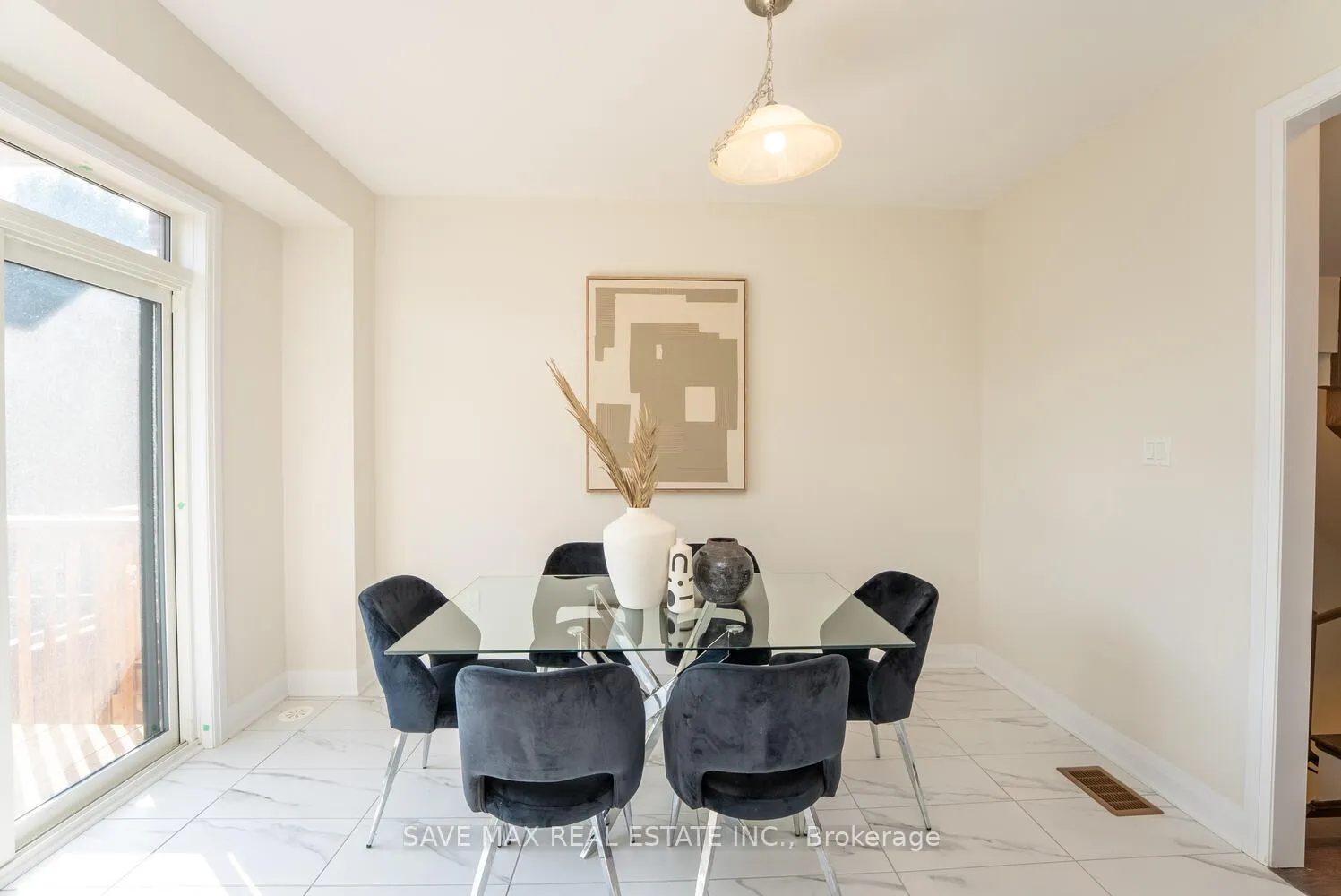 Photo 23 of 13 Kennisis Way, Vaughan, Maple — HOMEH