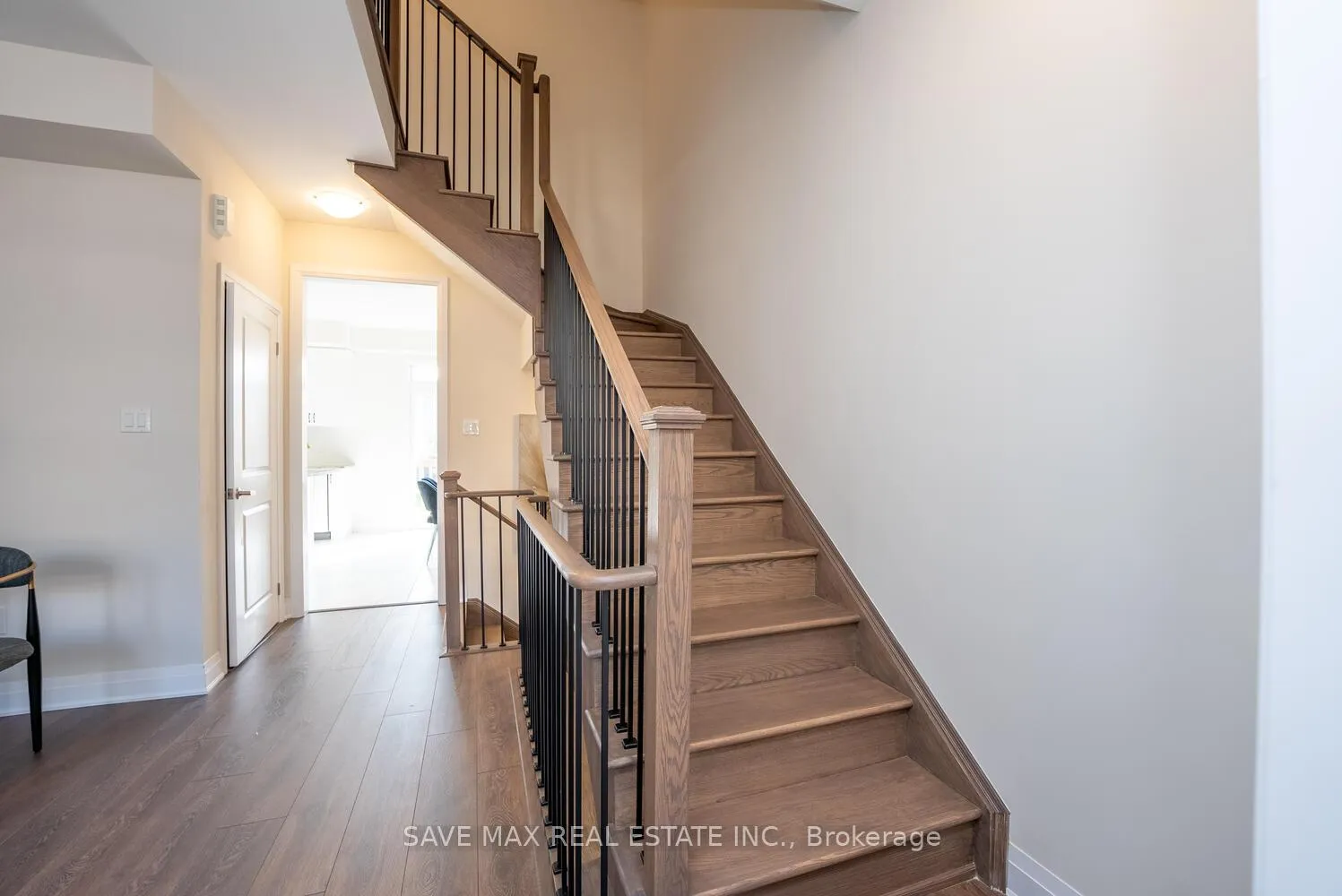 Photo 27 of 13 Kennisis Way, Vaughan, Maple — HOMEH