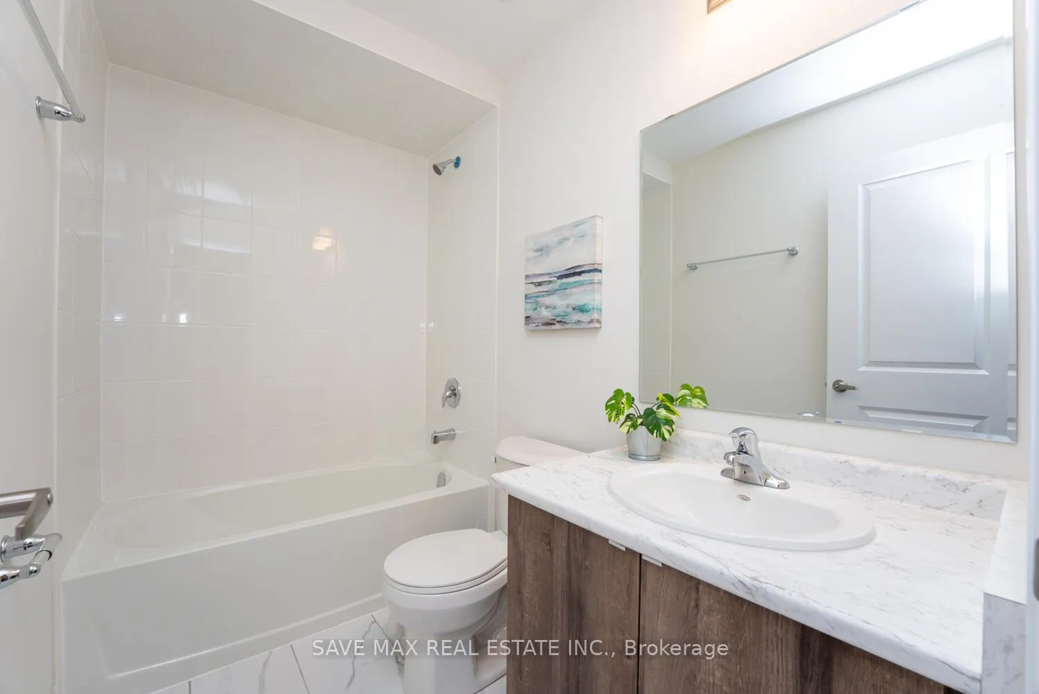 Photo 42 of 13 Kennisis Way, Vaughan, Maple — HOMEH