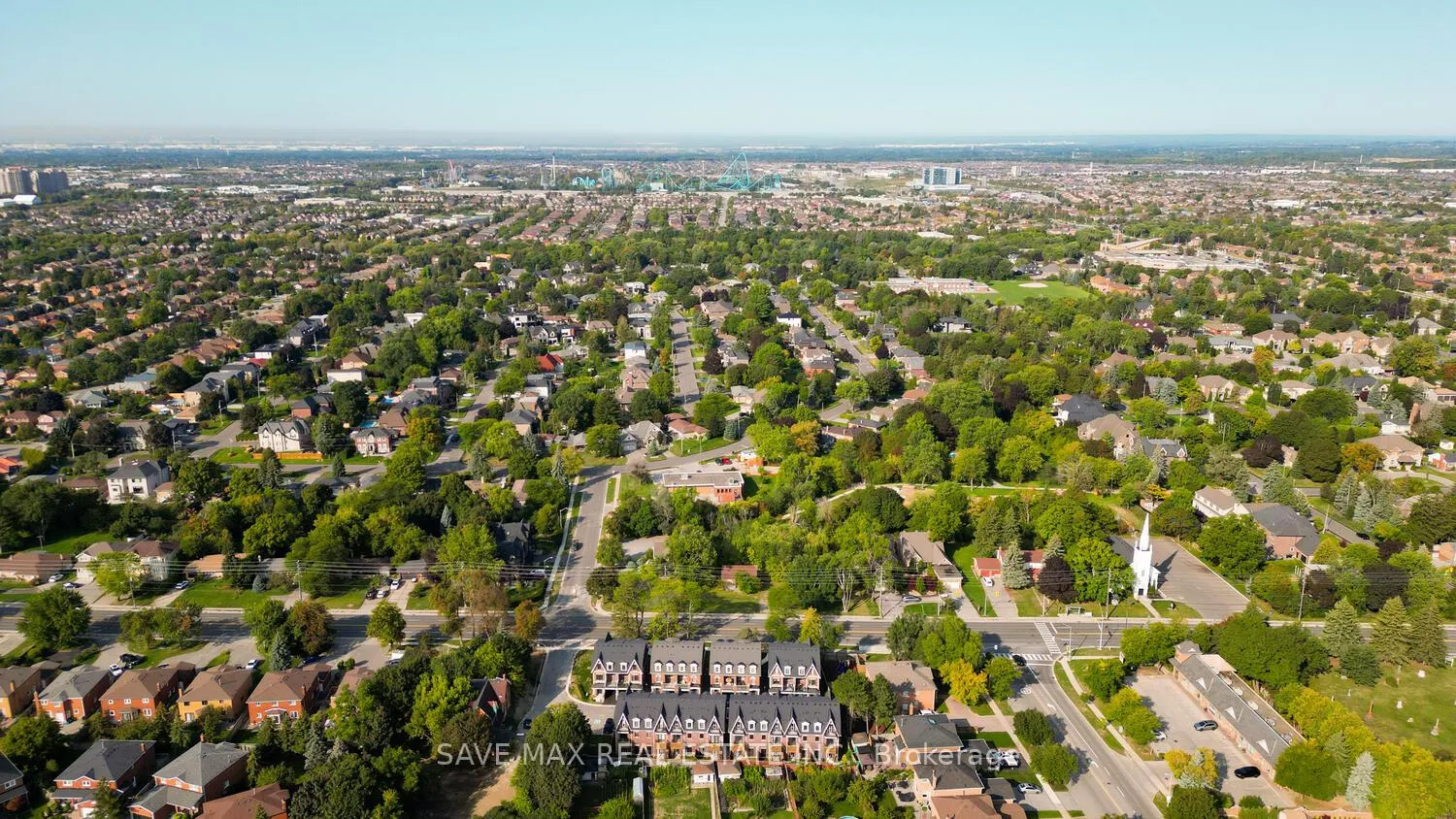 Photo 48 of 13 Kennisis Way, Vaughan, Maple — HOMEH