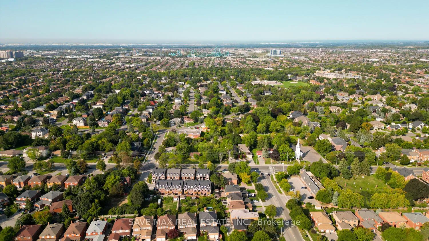 Photo 49 of 13 Kennisis Way, Vaughan, Maple — HOMEH