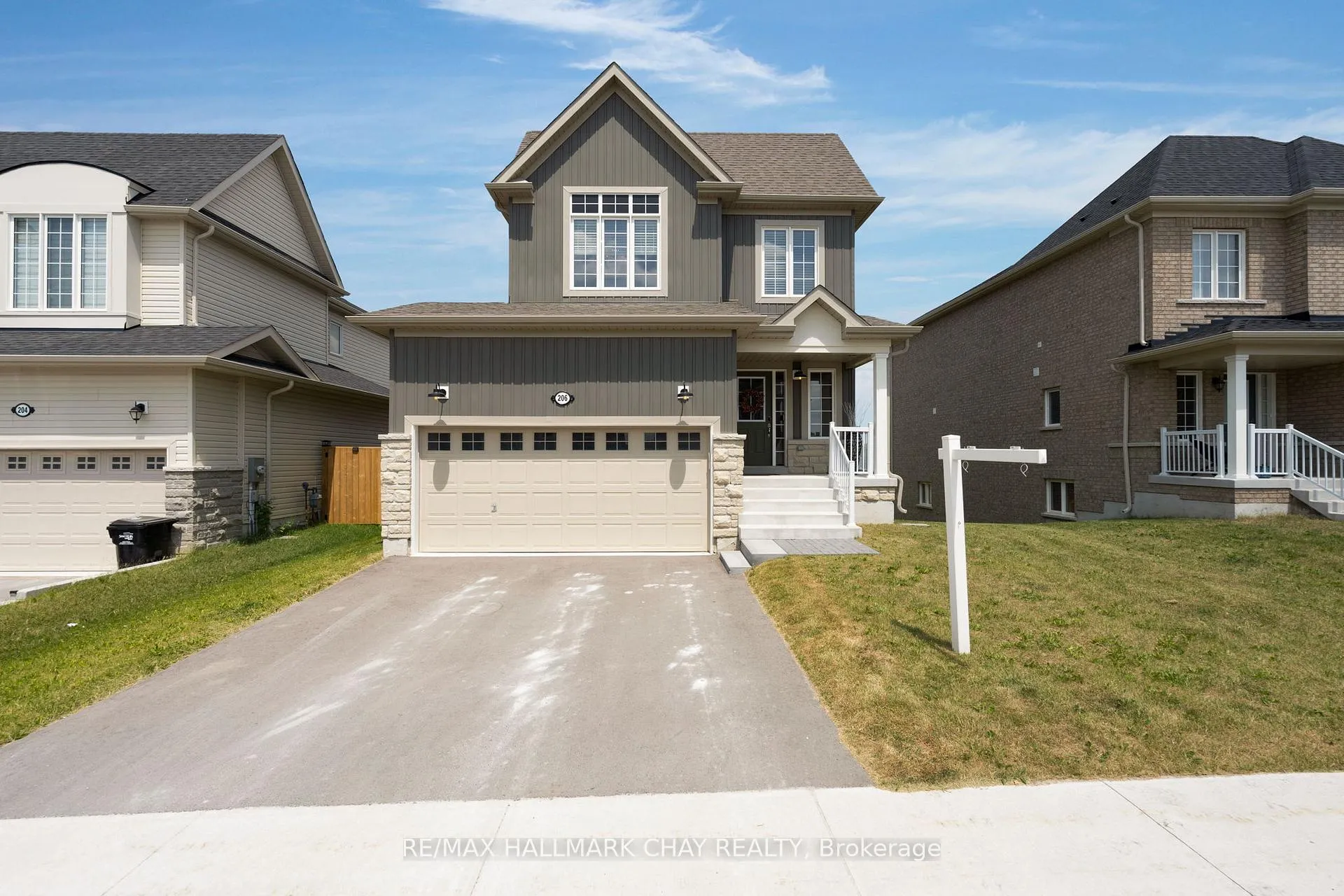 Photo 1 of 206 Prescott Drive, Clearview, Stayner — HOMEH