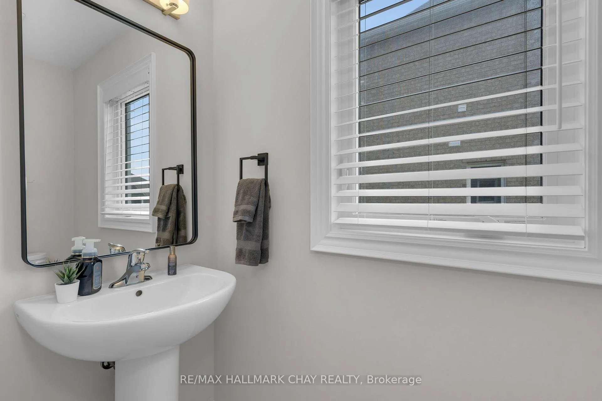 Photo 6 of 206 Prescott Drive, Clearview, Stayner — HOMEH