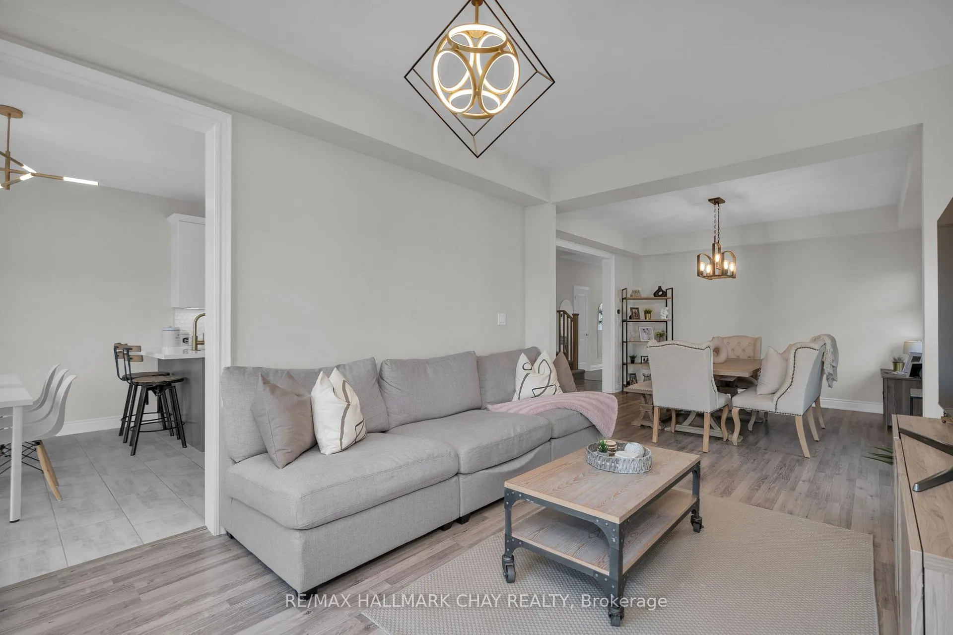Photo 11 of 206 Prescott Drive, Clearview, Stayner — HOMEH