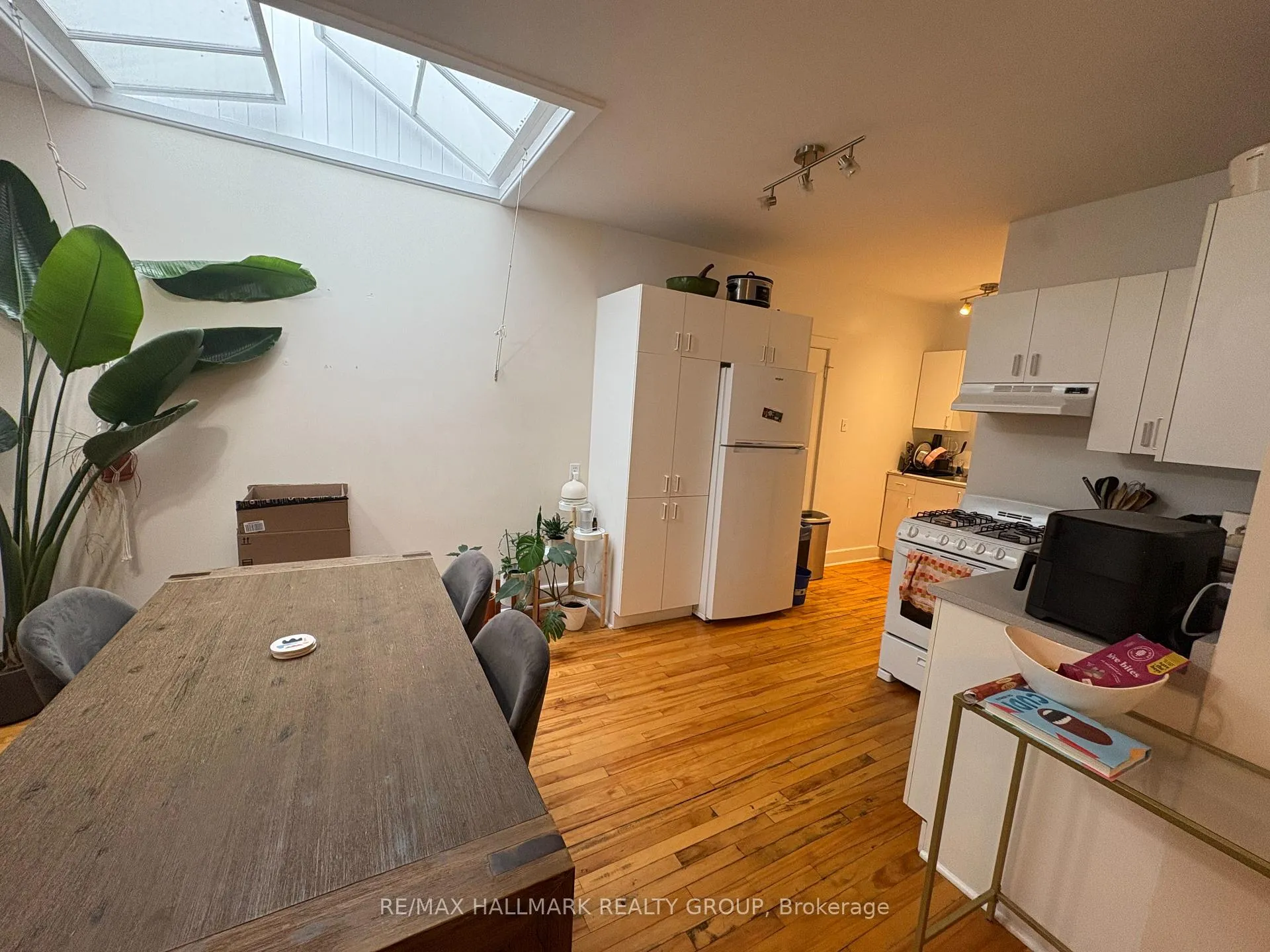 Photo 2 of Unit 4, 135 Murray Street, Ottawa, Lower Town/Byward Market — HOMEH