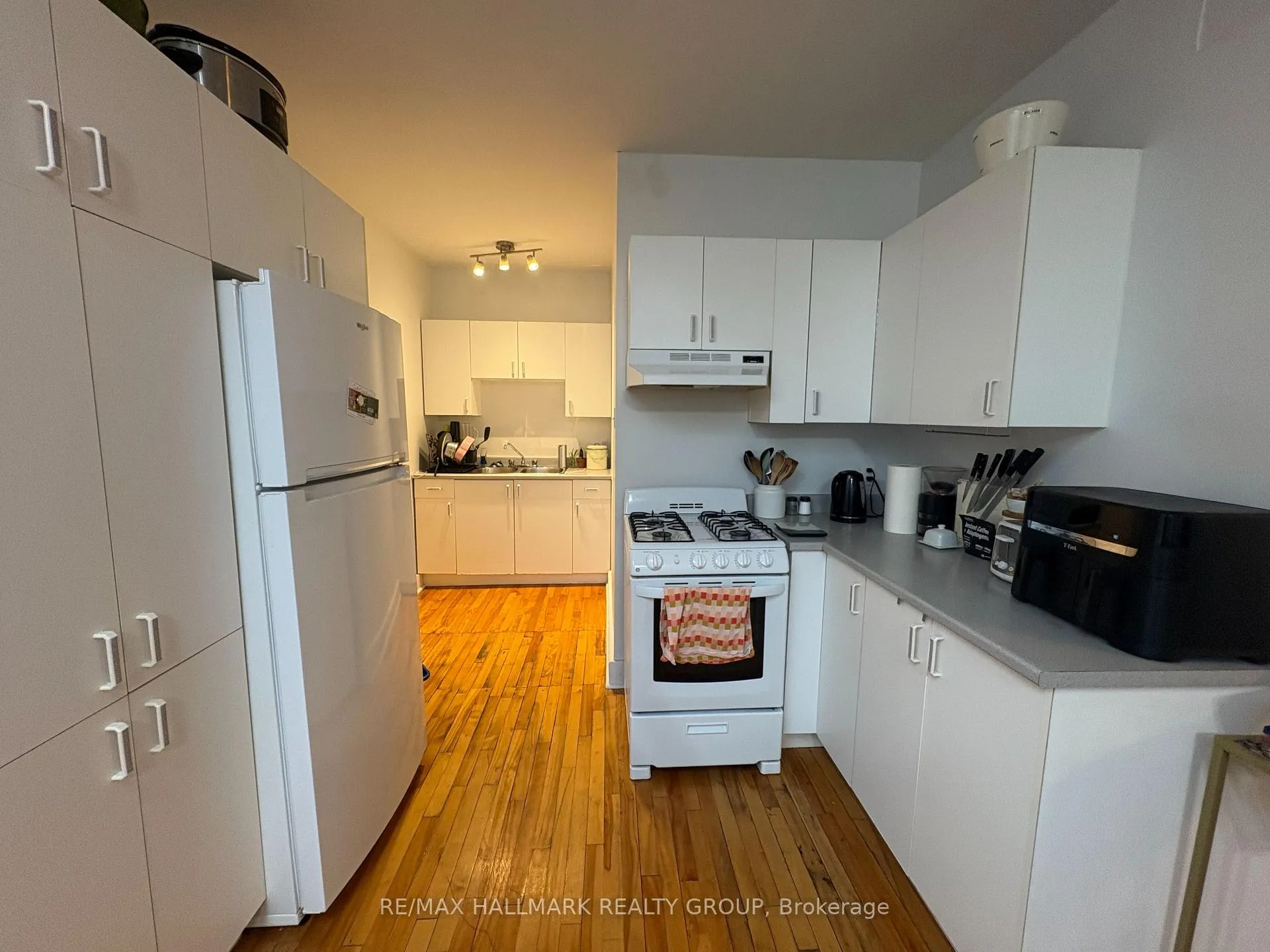 Photo 3 of Unit 4, 135 Murray Street, Ottawa, Lower Town/Byward Market — HOMEH