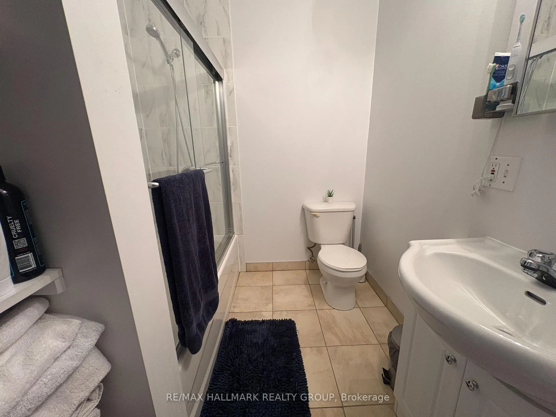 Photo 7 of Unit 4, 135 Murray Street, Ottawa, Lower Town/Byward Market — HOMEH