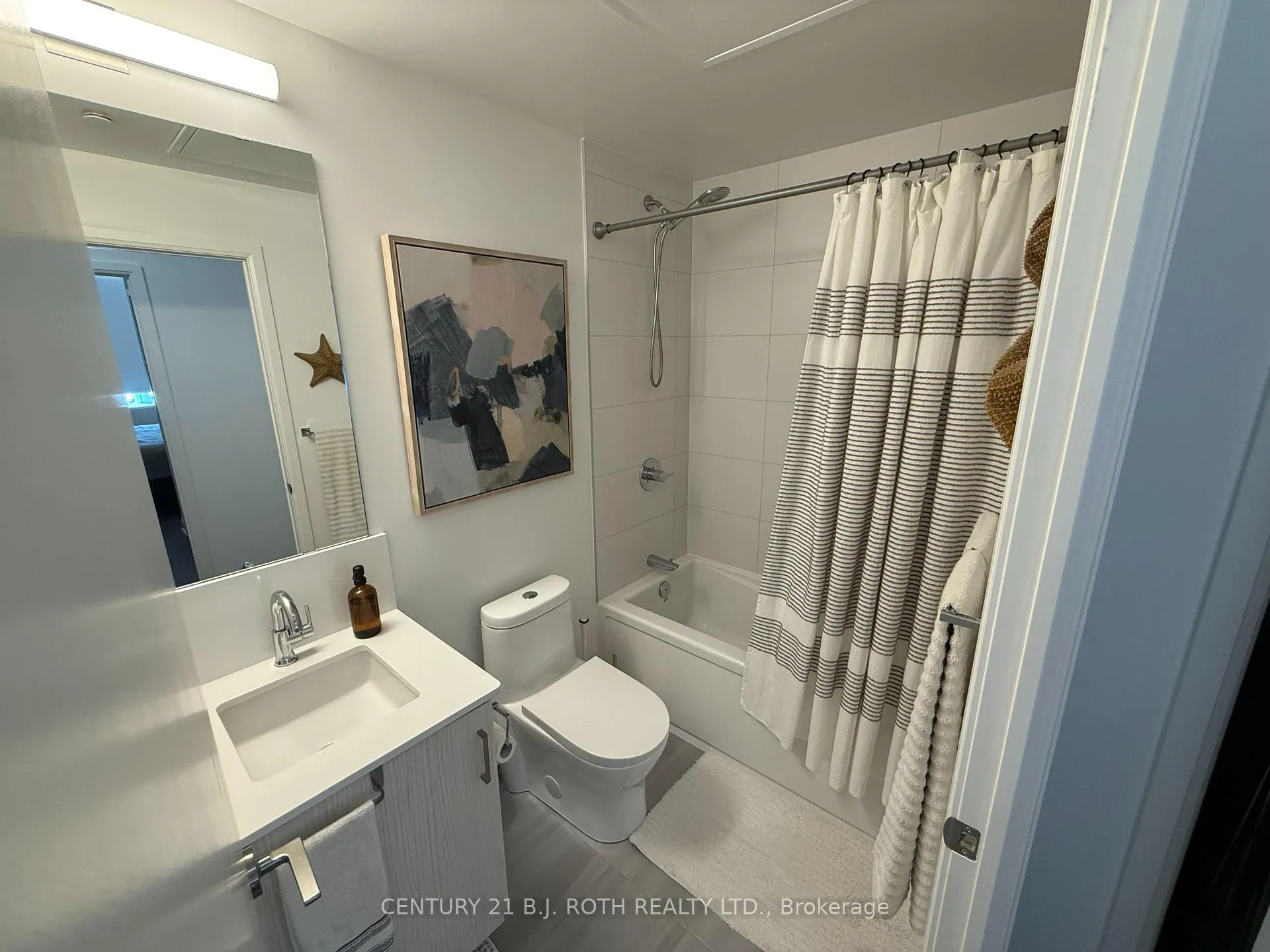 Photo 15 of Unit 104, 681 Yonge Street, Barrie, Painswick South — HOMEH