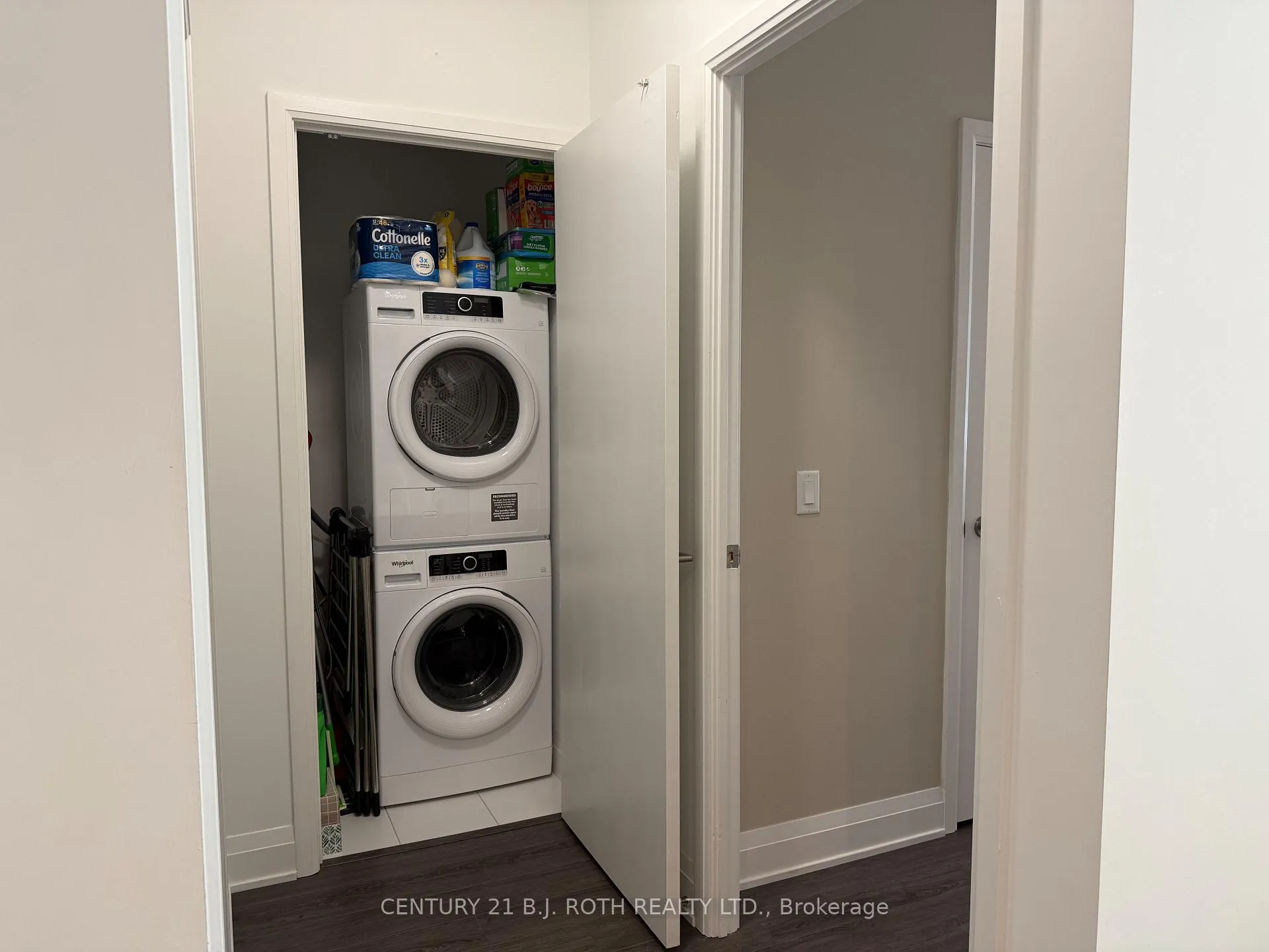 Photo 16 of Unit 104, 681 Yonge Street, Barrie, Painswick South — HOMEH