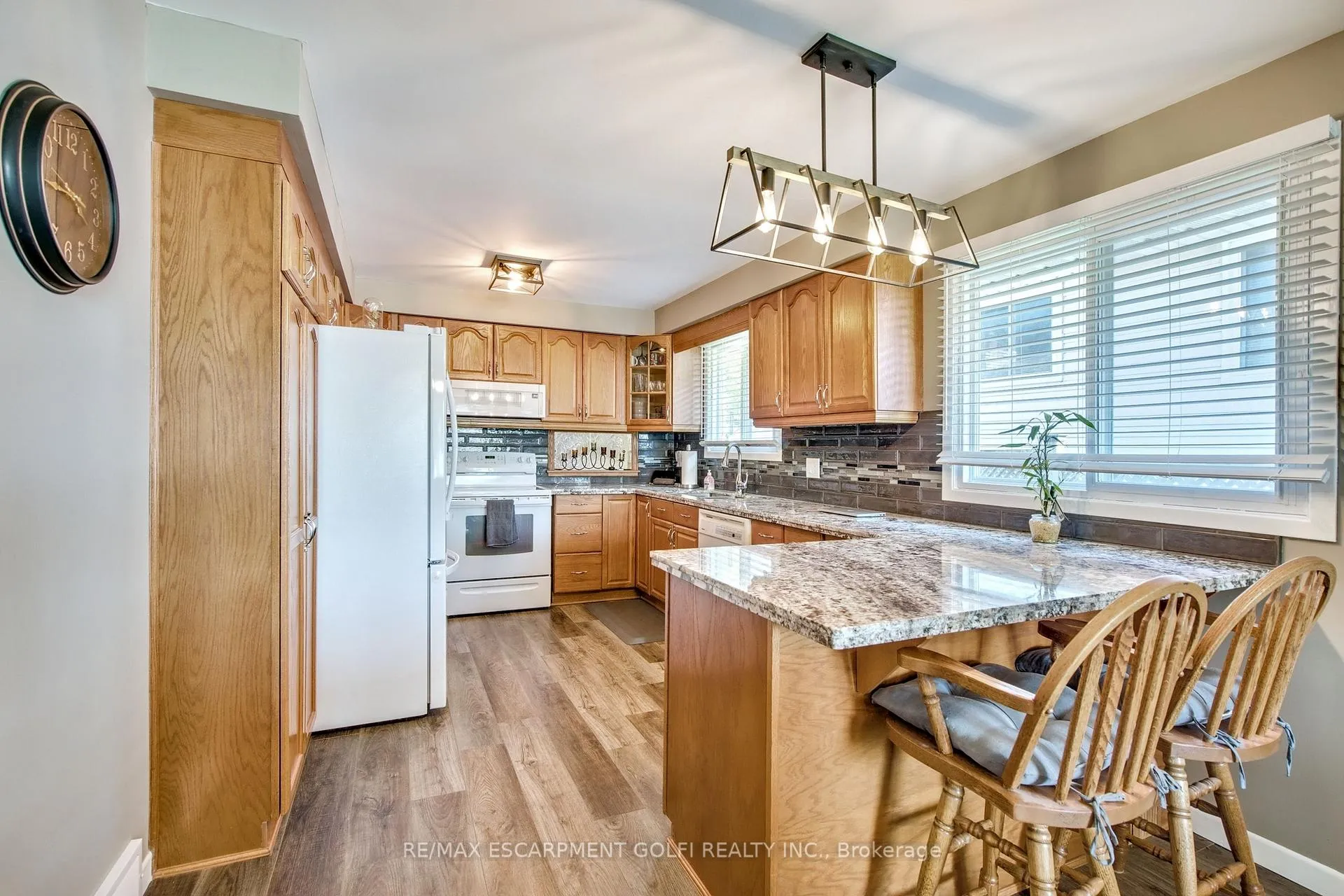 Photo 9 of 165 Woodrow Street, St. Catharines, Secord Woods — HOMEH