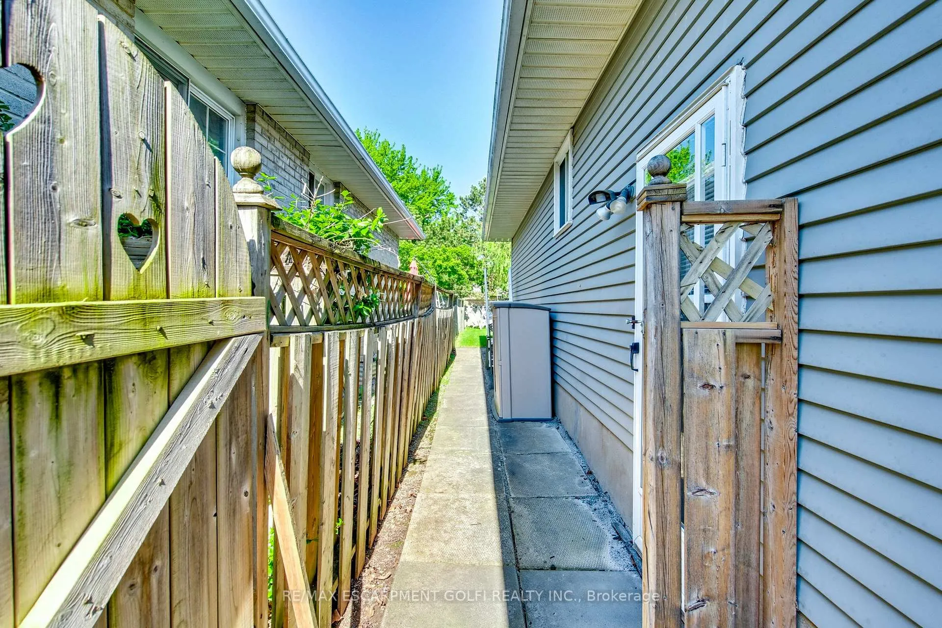 Photo 30 of 165 Woodrow Street, St. Catharines, Secord Woods — HOMEH