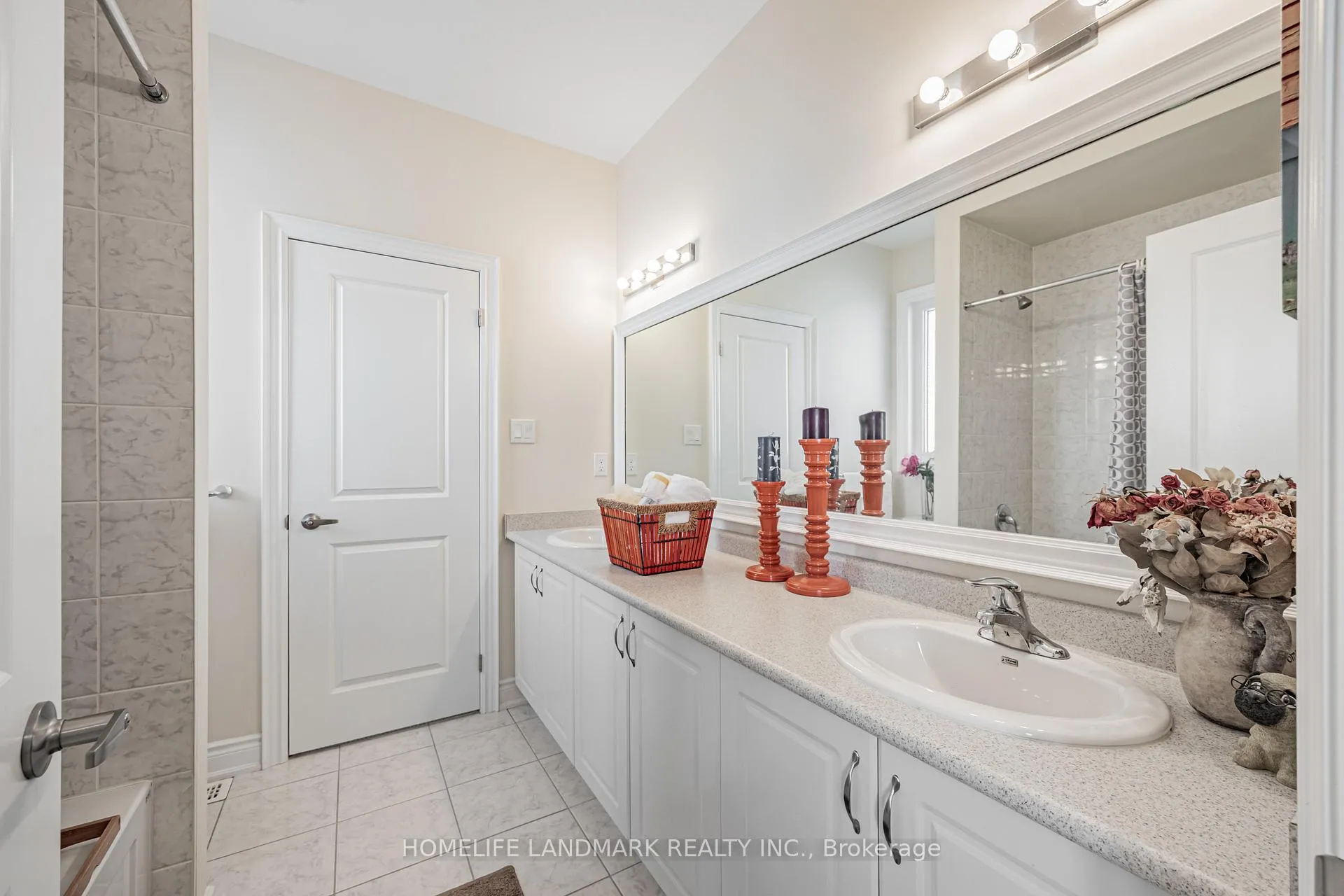 Photo 31 of 940 Riverside Drive, Ajax, Central West — HOMEH