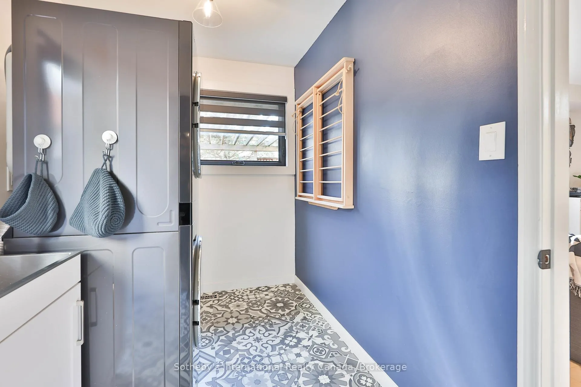 Photo 24 of 4 Fenton Drive, Hamilton, Waterdown — HOMEH