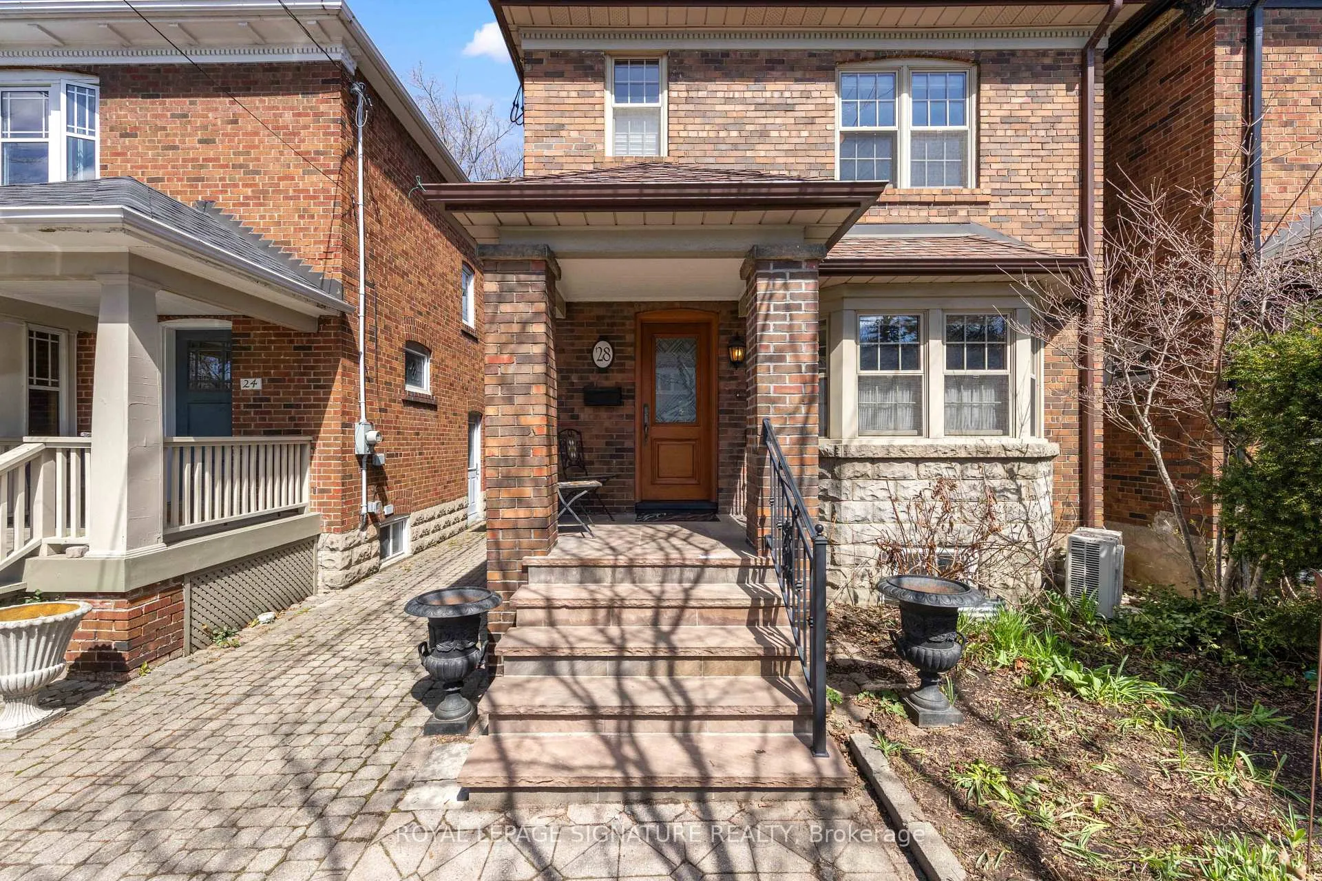 Photo 3 of 28 Bowood Avenue, Toronto, Lawrence Park North — HOMEH
