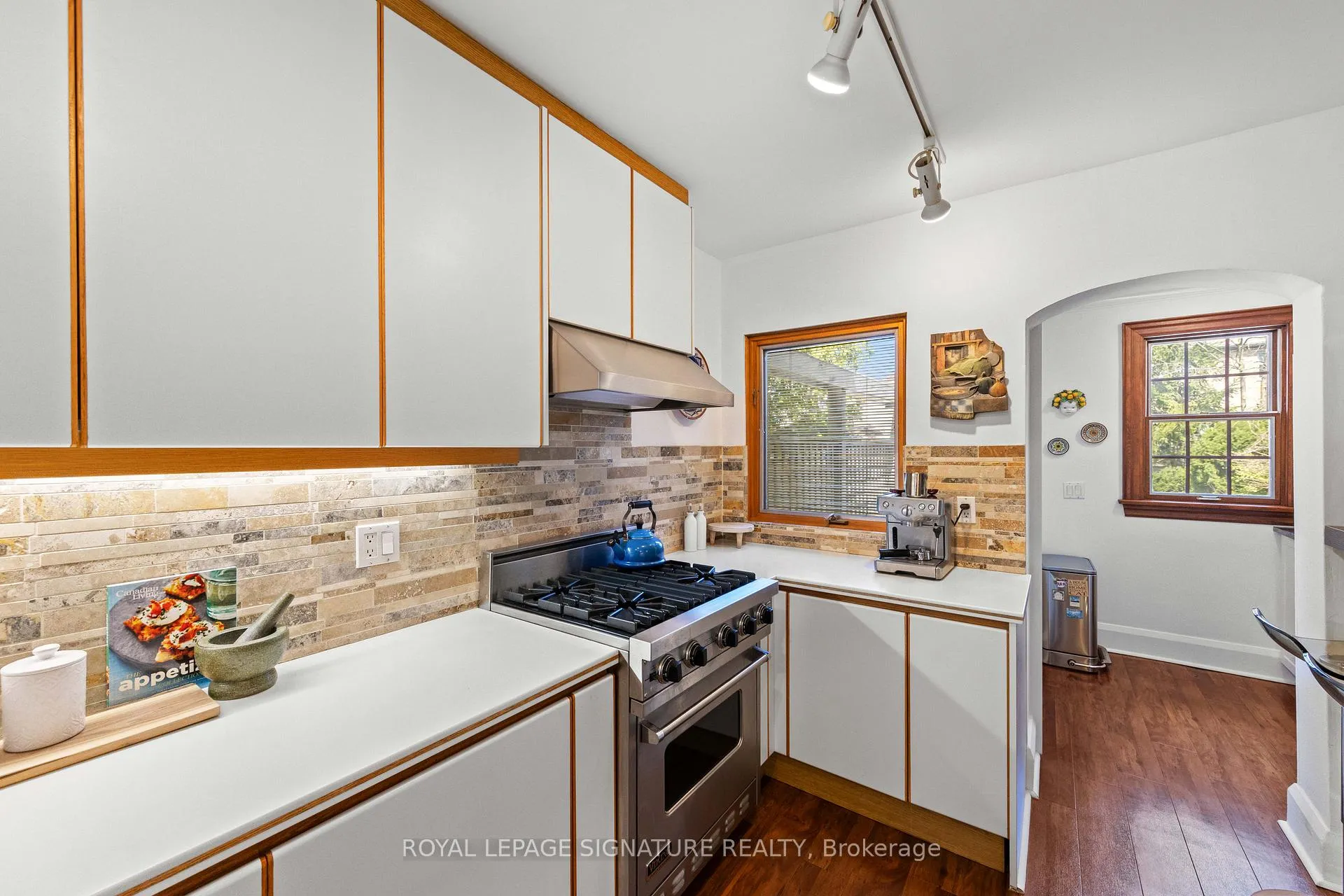 Photo 11 of 28 Bowood Avenue, Toronto, Lawrence Park North — HOMEH