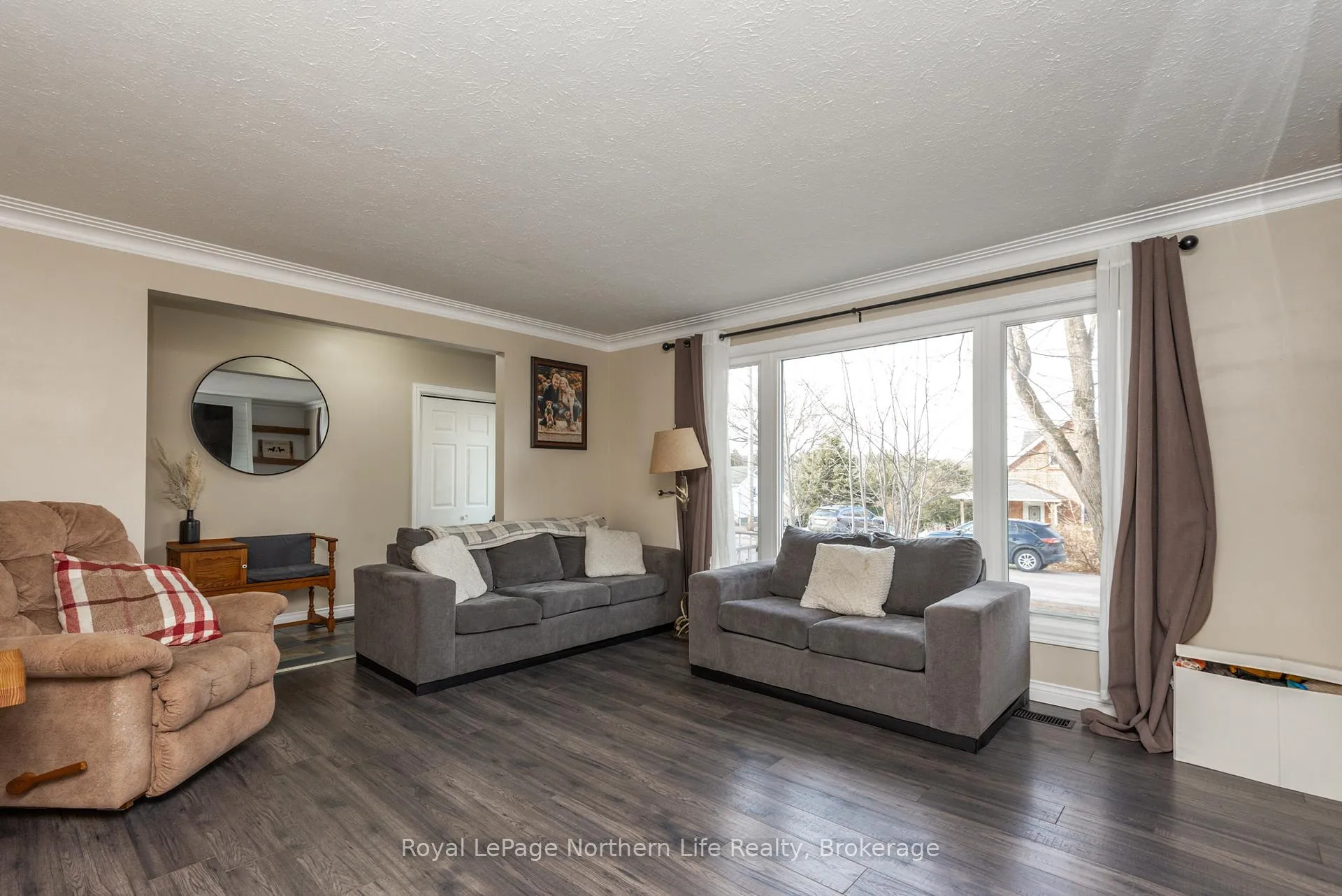 Photo 11 of 374 Bridge Avenue, Powassan — HOMEH