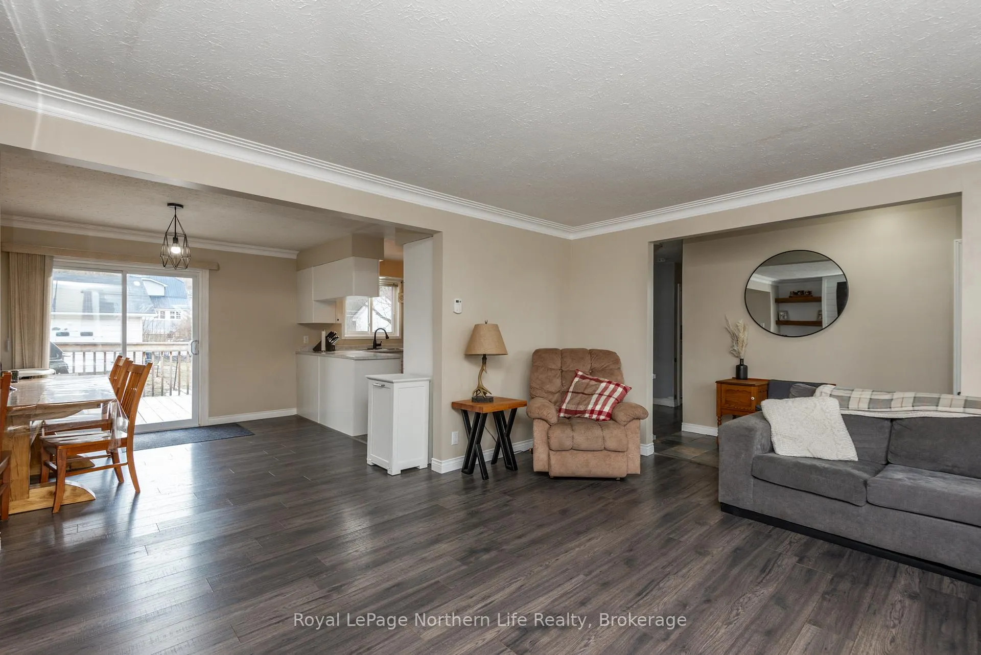 Photo 13 of 374 Bridge Avenue, Powassan — HOMEH