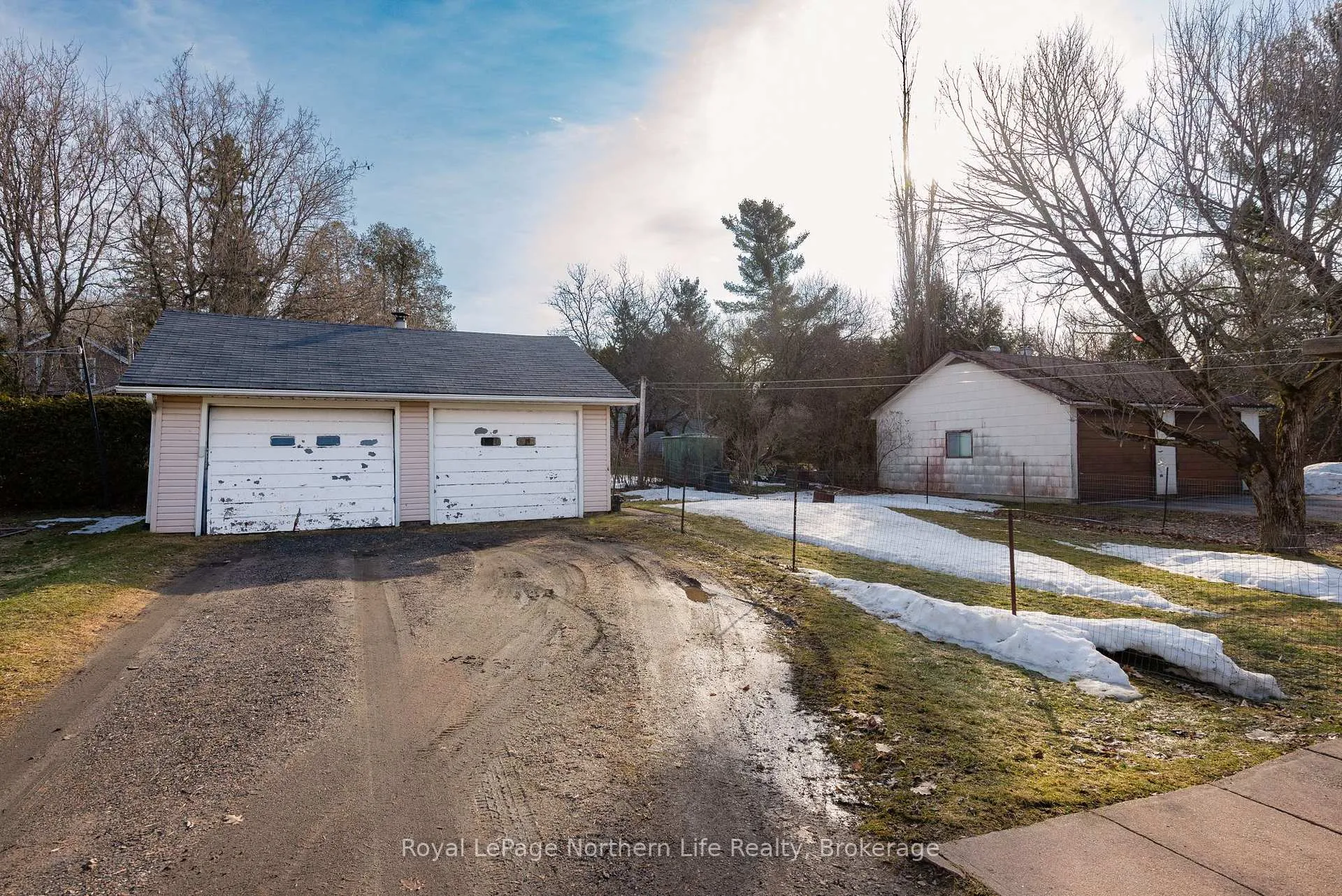 Photo 43 of 374 Bridge Avenue, Powassan — HOMEH