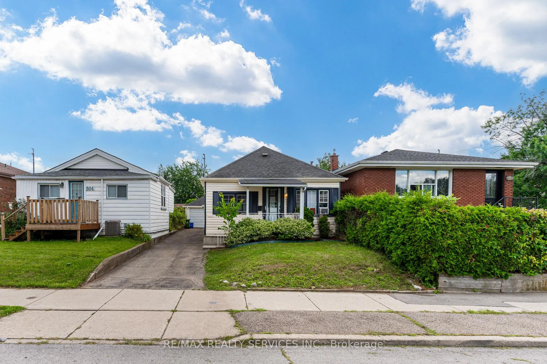 Photo 1 of 800 Roxborough Avenue, Hamilton, McQuesten — HOMEH