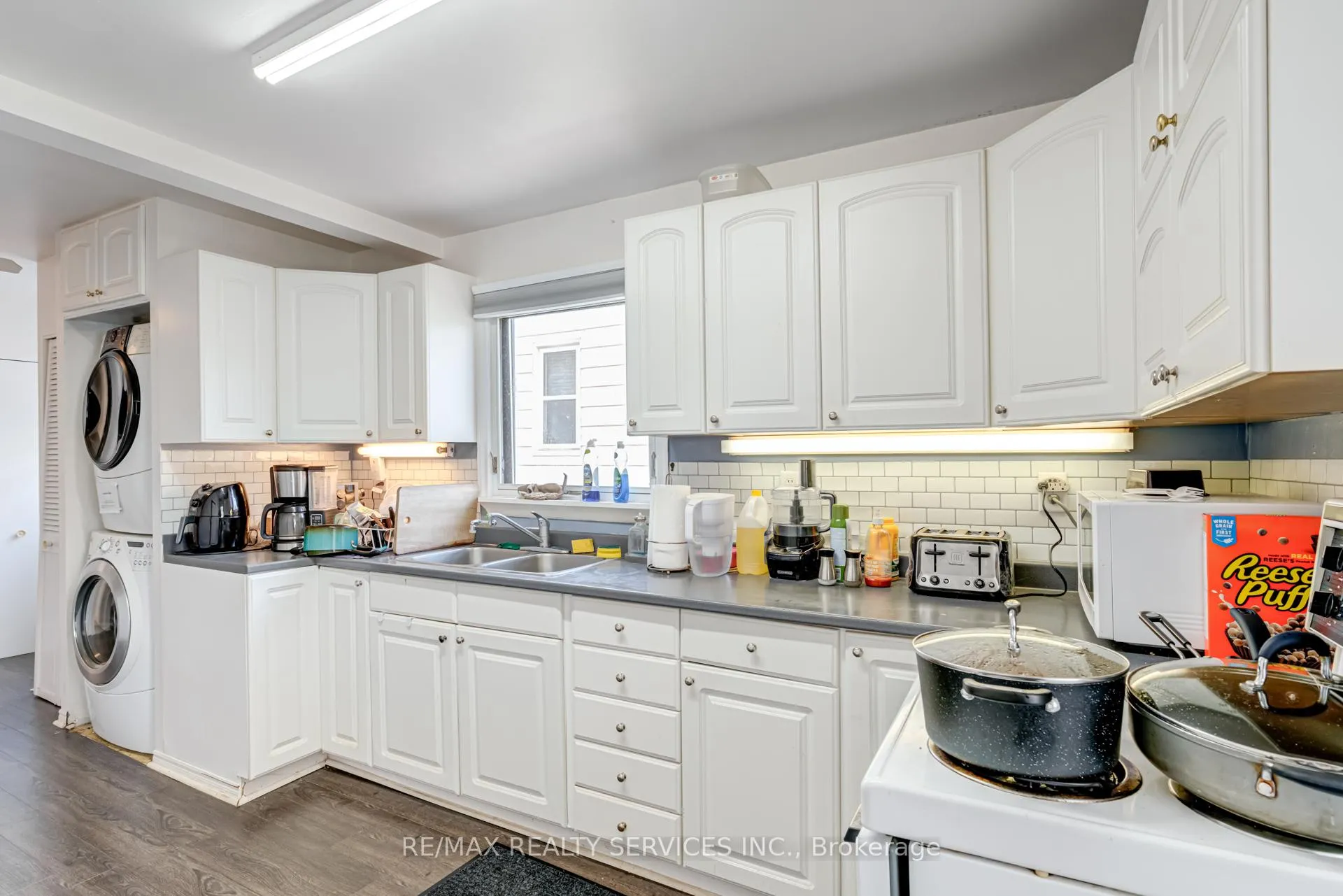 Photo 13 of 800 Roxborough Avenue, Hamilton, McQuesten — HOMEH