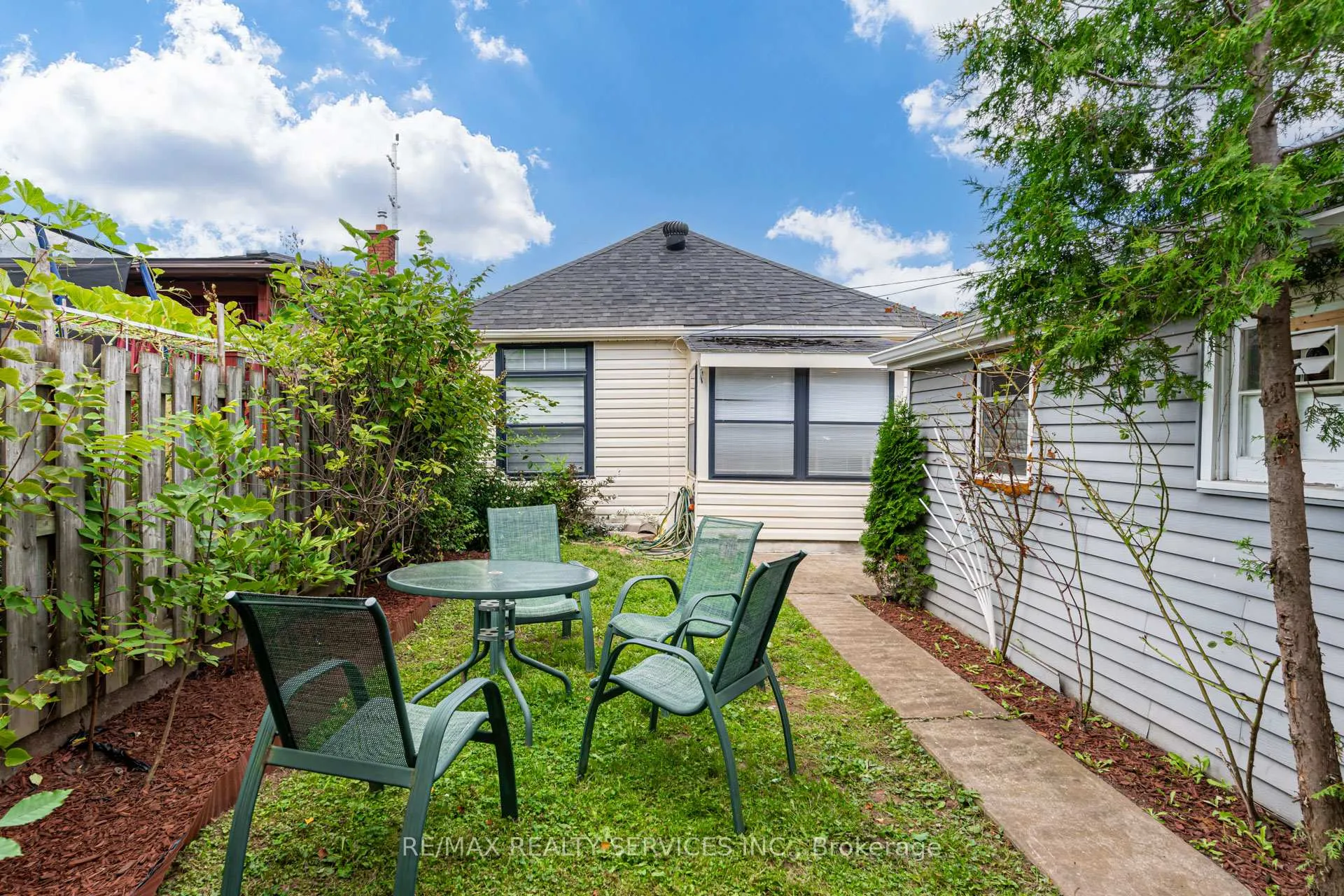 Photo 39 of 800 Roxborough Avenue, Hamilton, McQuesten — HOMEH