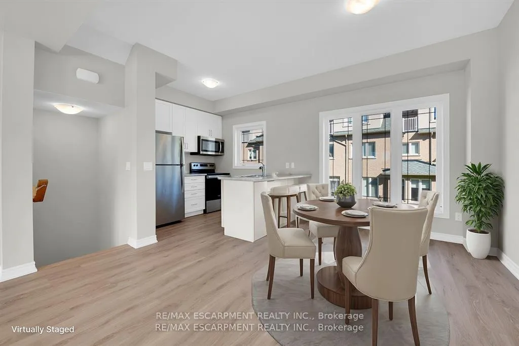 Photo 2 of Unit 5, 19 Picardy Drive, Hamilton, Stoney Creek Mountain — HOMEH