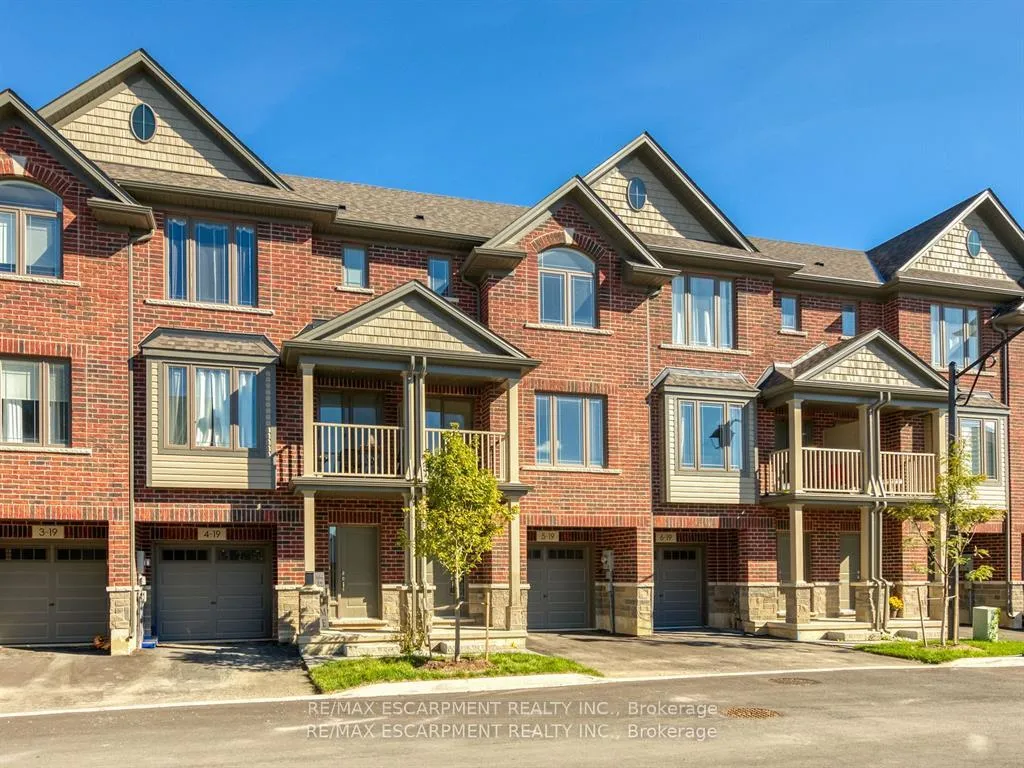 Photo 5 of Unit 5, 19 Picardy Drive, Hamilton, Stoney Creek Mountain — HOMEH