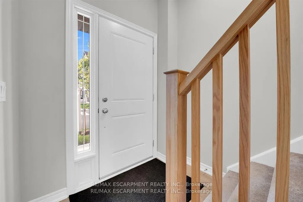 Photo 8 of Unit 5, 19 Picardy Drive, Hamilton, Stoney Creek Mountain — HOMEH
