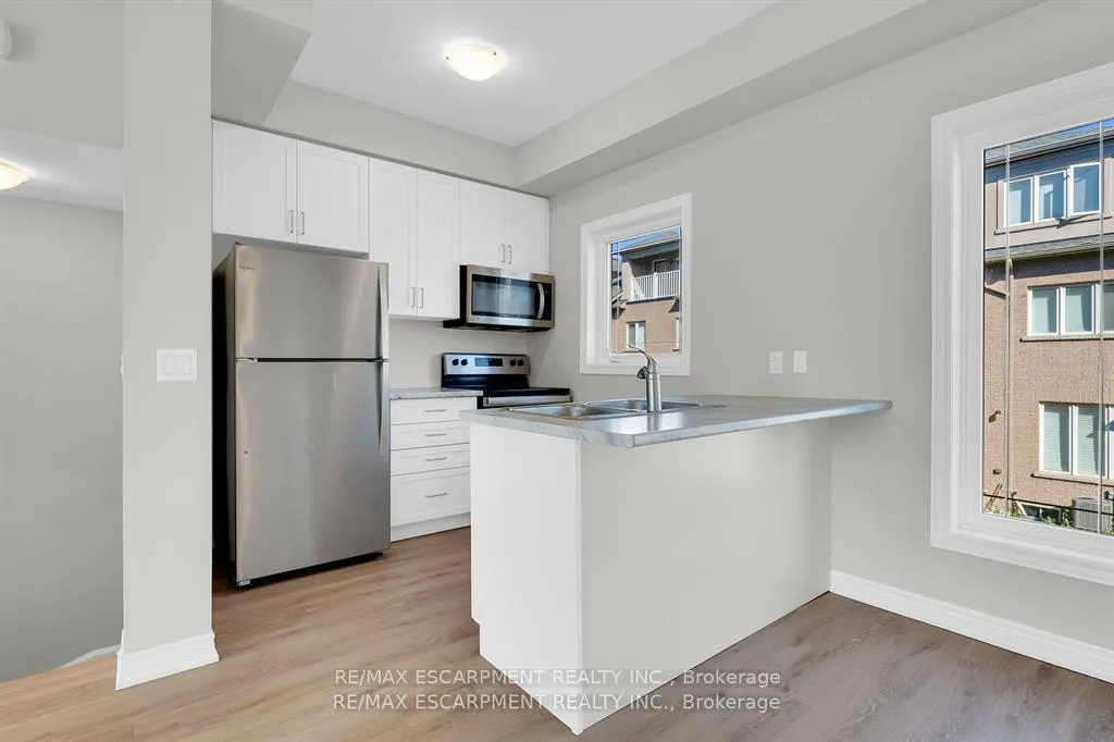 Photo 12 of Unit 5, 19 Picardy Drive, Hamilton, Stoney Creek Mountain — HOMEH