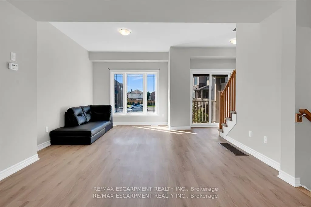 Photo 14 of Unit 5, 19 Picardy Drive, Hamilton, Stoney Creek Mountain — HOMEH