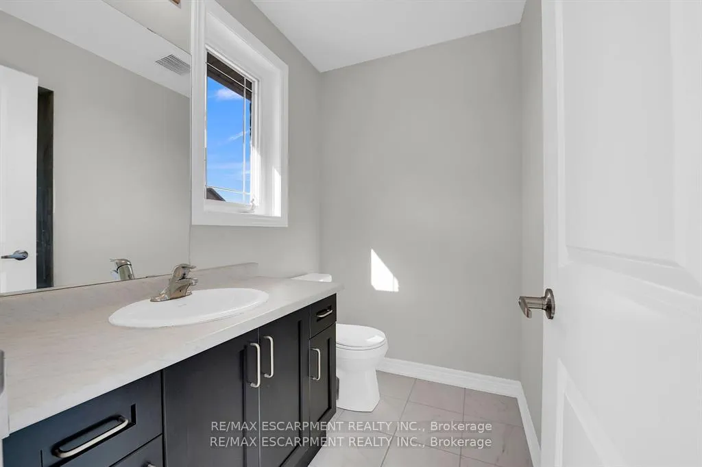 Photo 25 of Unit 5, 19 Picardy Drive, Hamilton, Stoney Creek Mountain — HOMEH