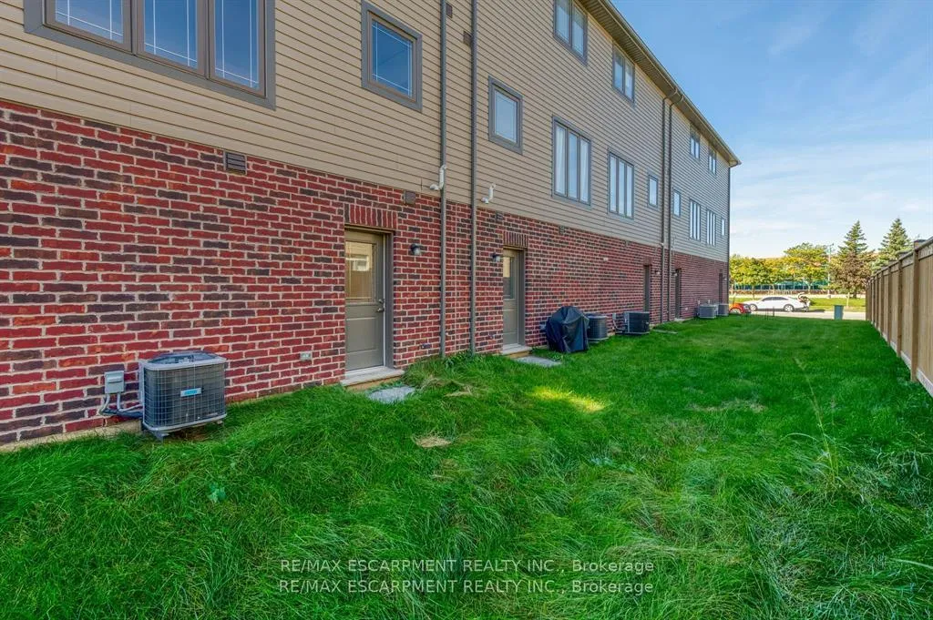 Photo 30 of Unit 5, 19 Picardy Drive, Hamilton, Stoney Creek Mountain — HOMEH